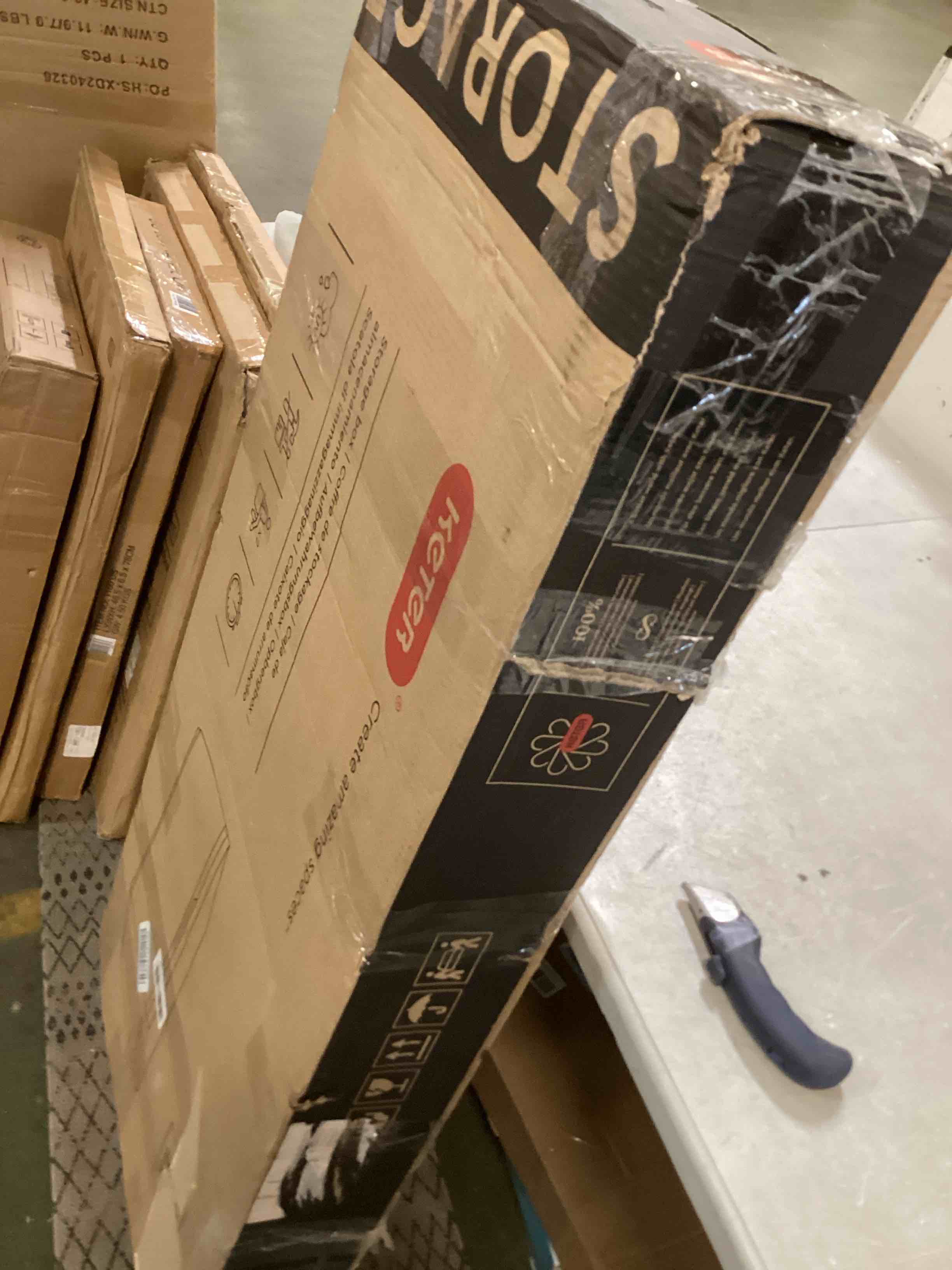 Keter Springwood 80 Gallon Resin Outdoor Storage Box for Patio