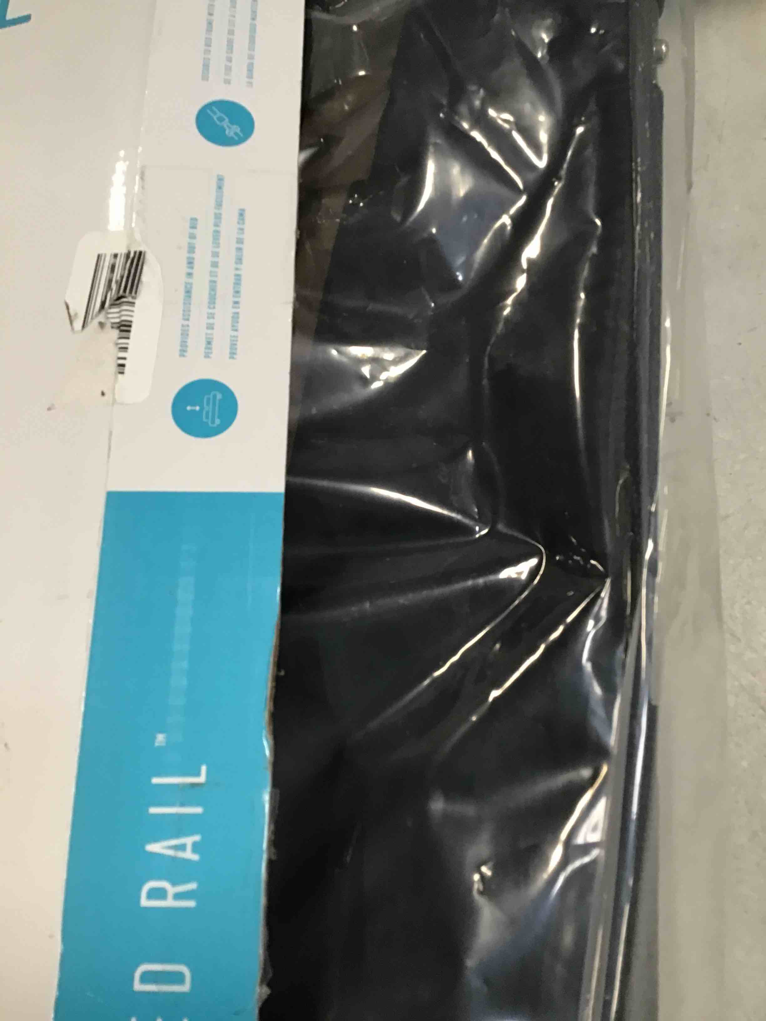 https://s3.amazonaws.com/lotting-images-prod/bidfta/PNK0207119_1727366526543.jpeg