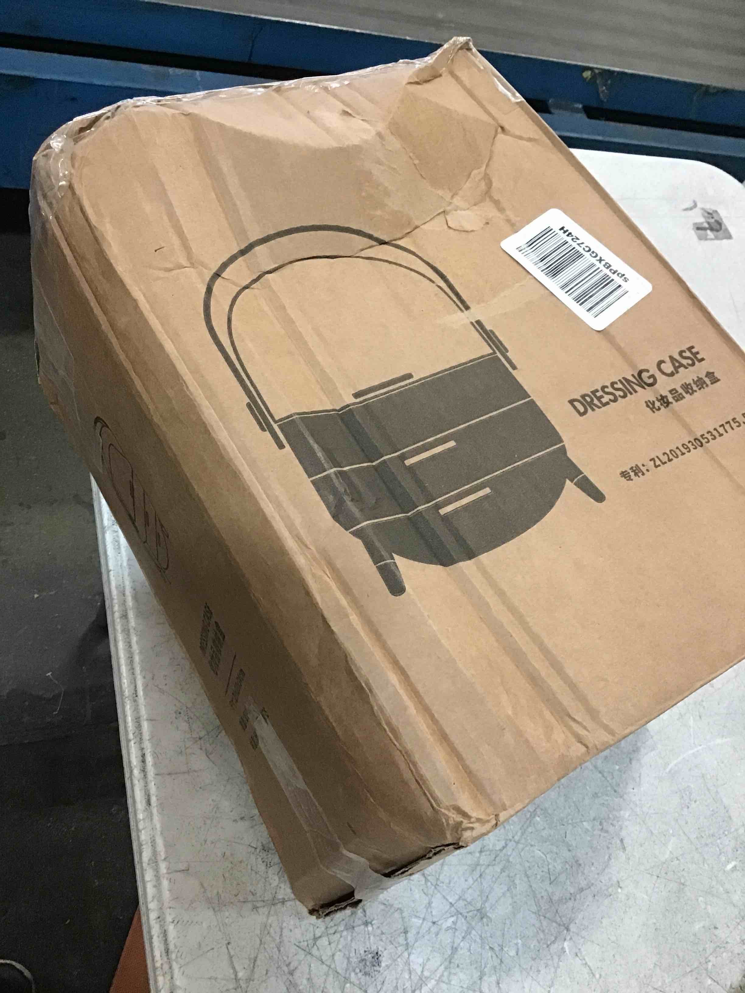 https://s3.amazonaws.com/lotting-images-prod/bidfta/PNK0209241_1725571296830.jpeg