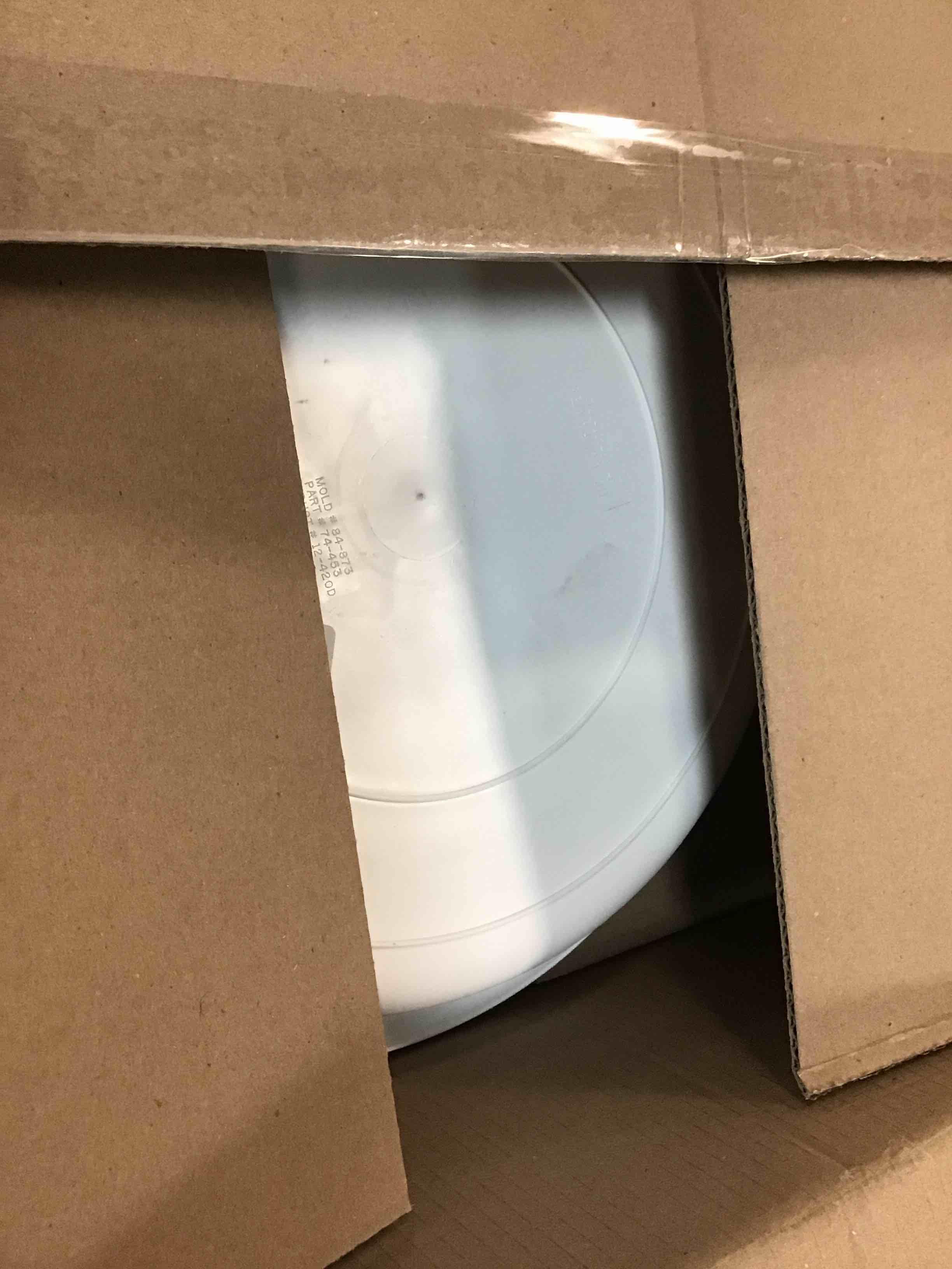 https://s3.amazonaws.com/lotting-images-prod/bidfta/PNK0209379_1725497132755.jpeg