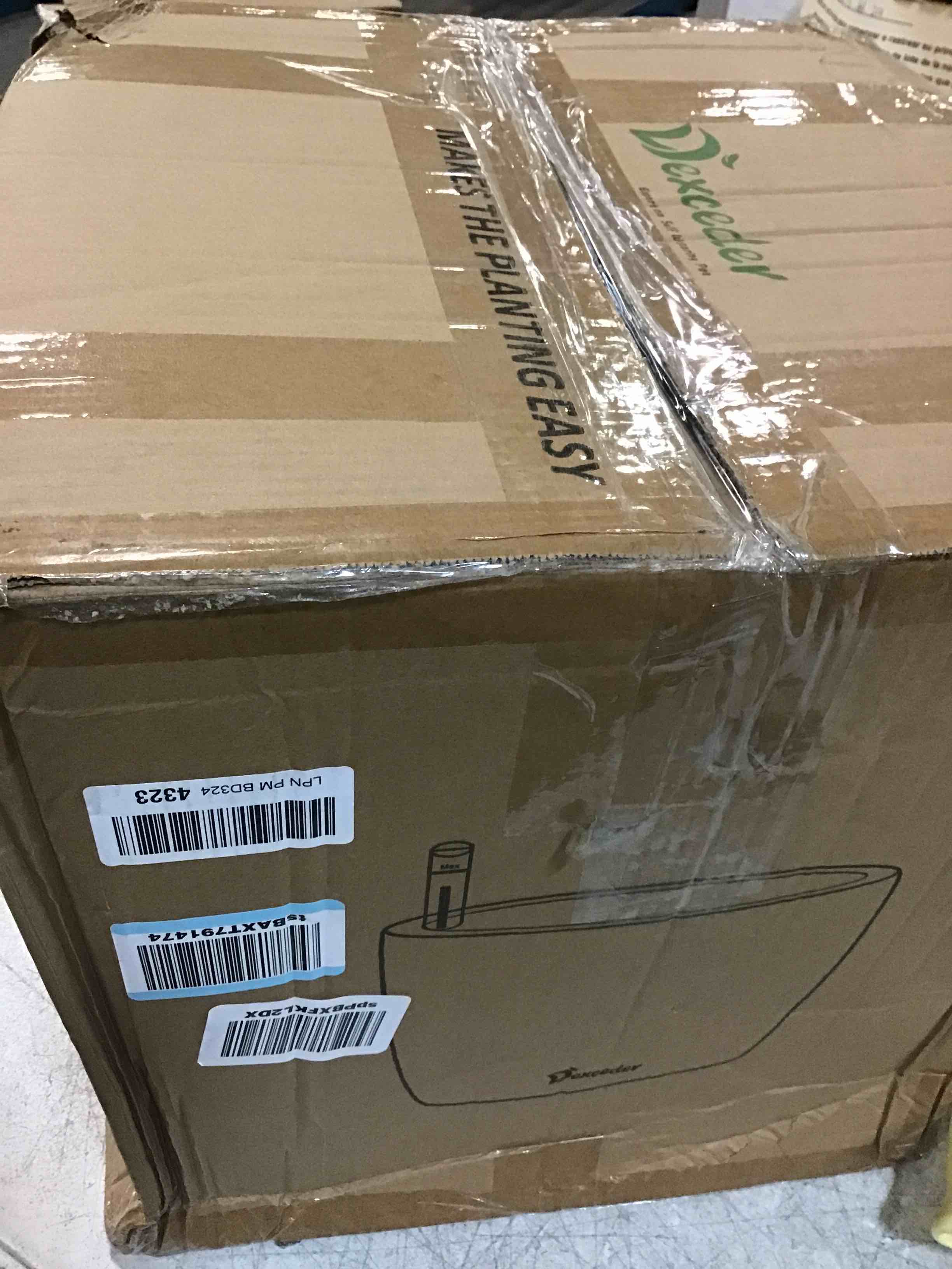 https://s3.amazonaws.com/lotting-images-prod/bidfta/PNK0209422_1725492543390.jpeg