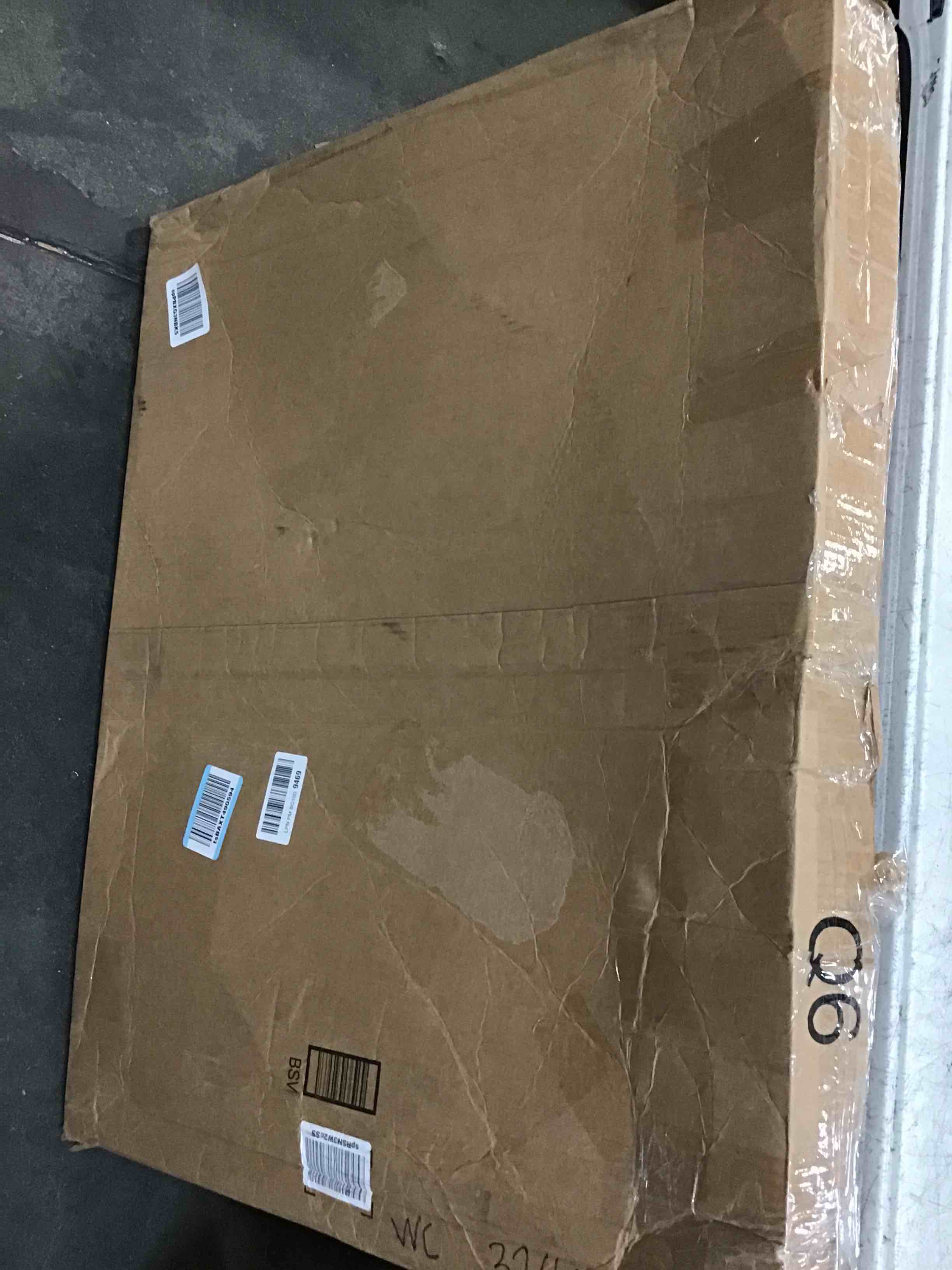 https://s3.amazonaws.com/lotting-images-prod/bidfta/PNK0209560_1725422722783.jpeg