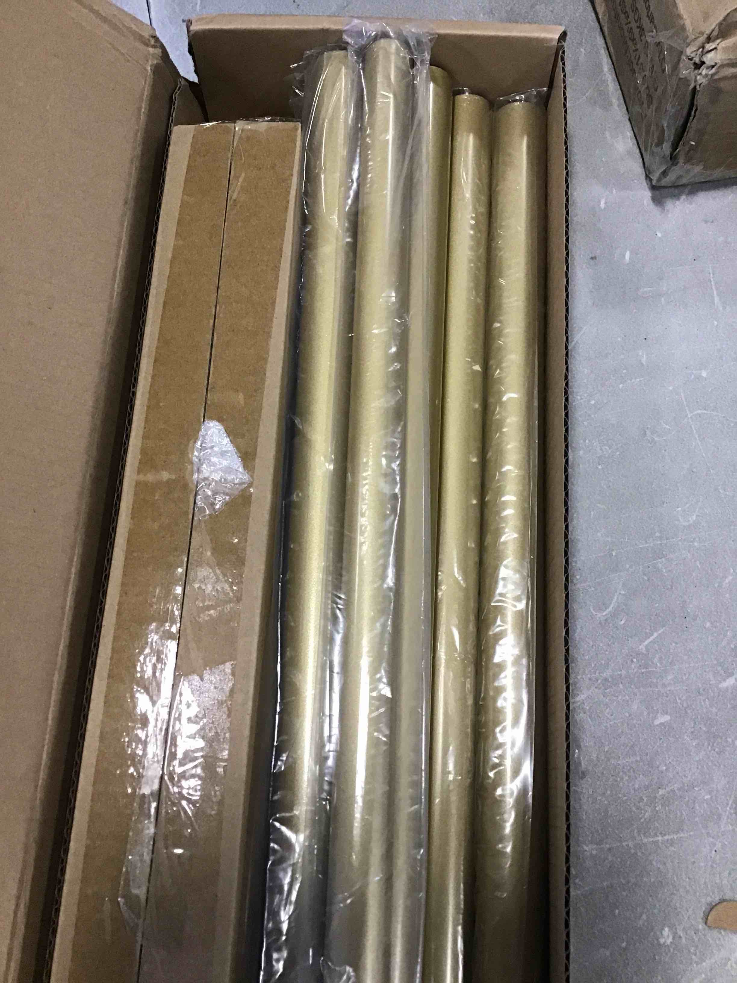 https://s3.amazonaws.com/lotting-images-prod/bidfta/PNK0215410_1725981410607.jpeg
