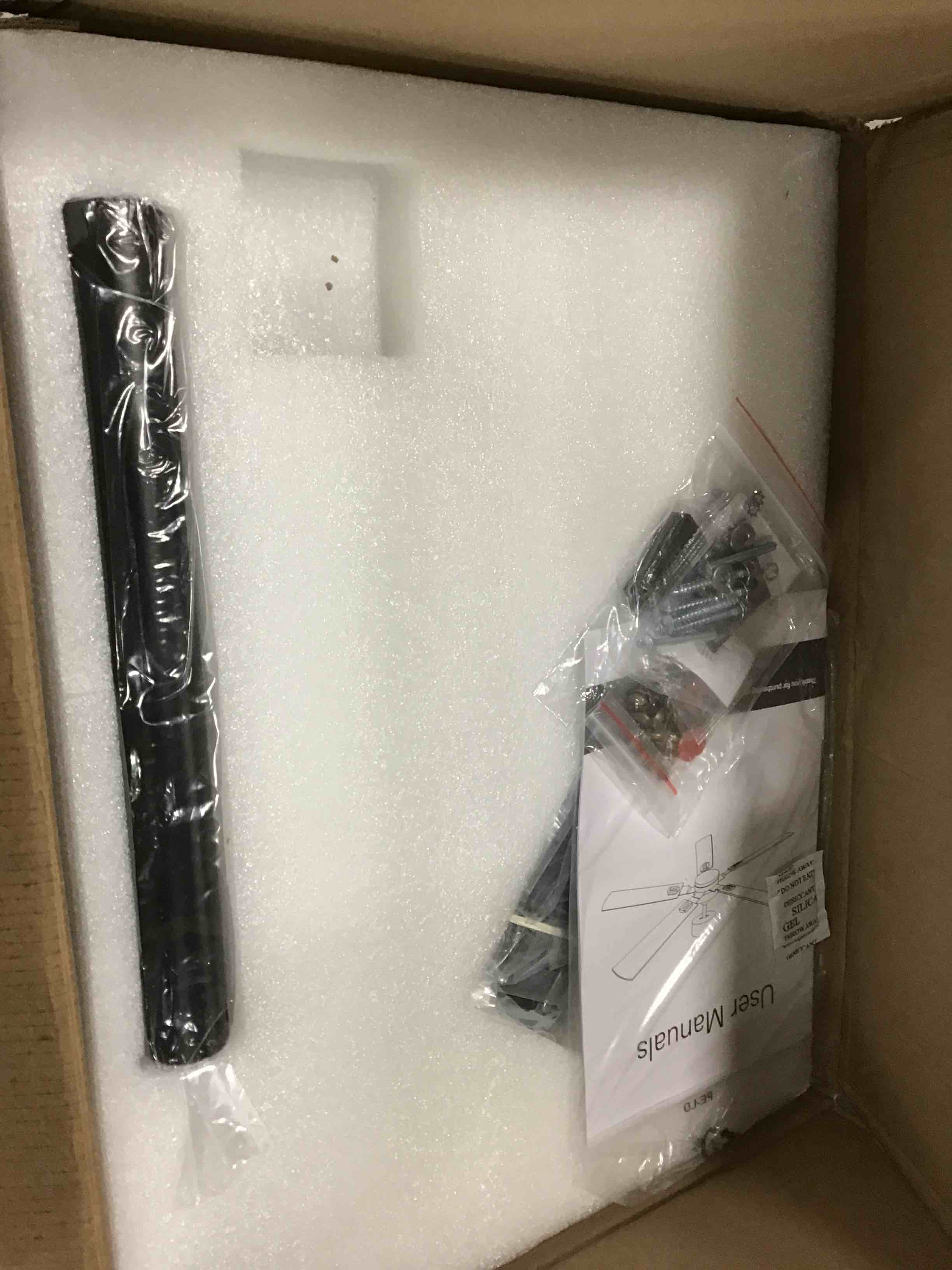 https://s3.amazonaws.com/lotting-images-prod/bidfta/PNK0215601_1726138935637.jpeg