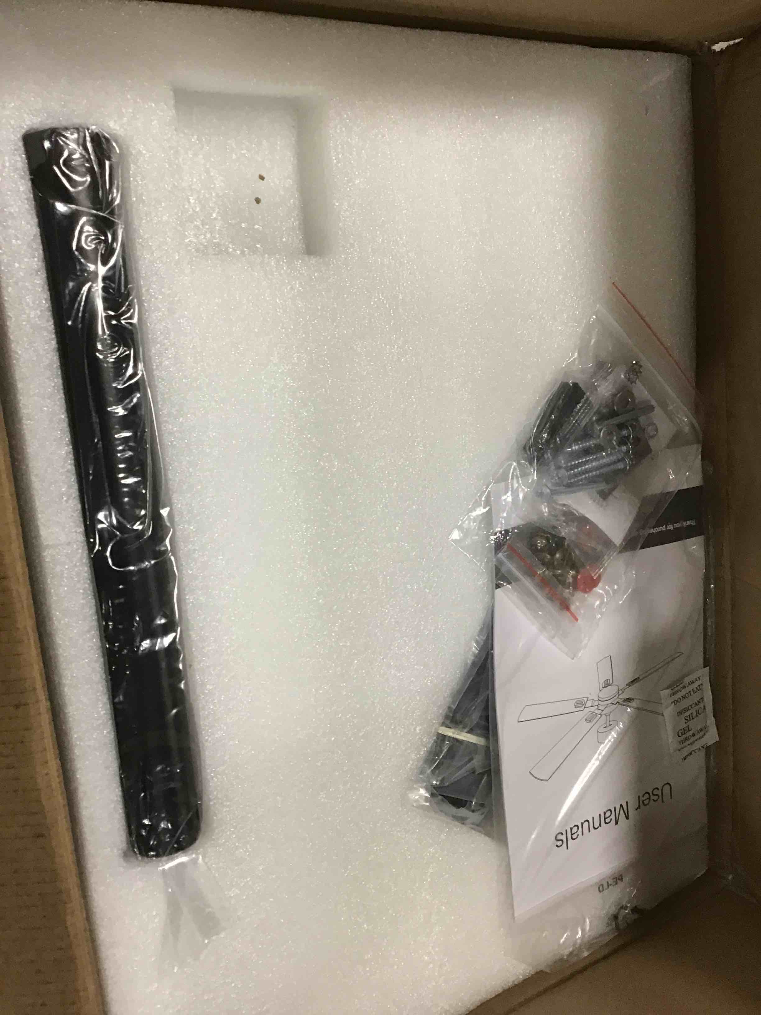 https://s3.amazonaws.com/lotting-images-prod/bidfta/PNK0215601_1726138936696.jpeg