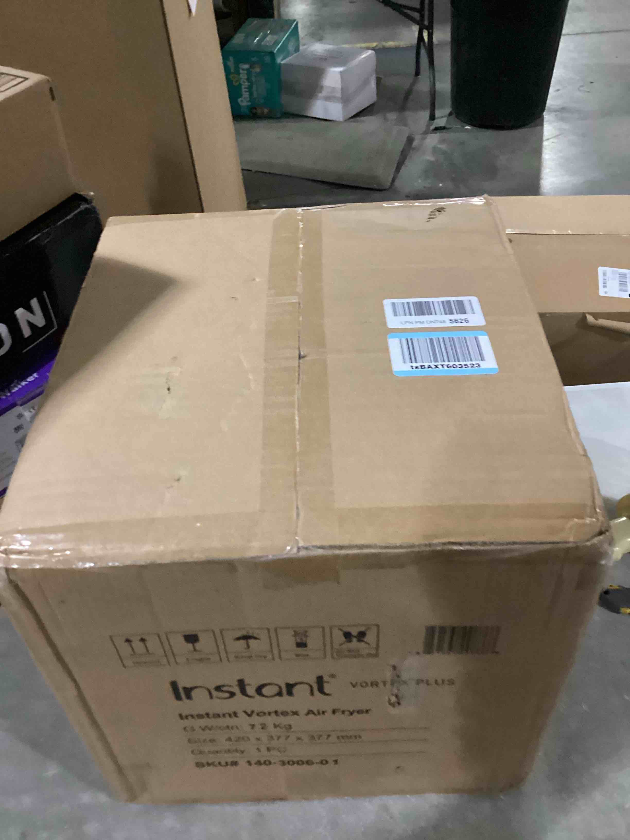 https://s3.amazonaws.com/lotting-images-prod/bidfta/PNK0216801_1738338142129.jpeg