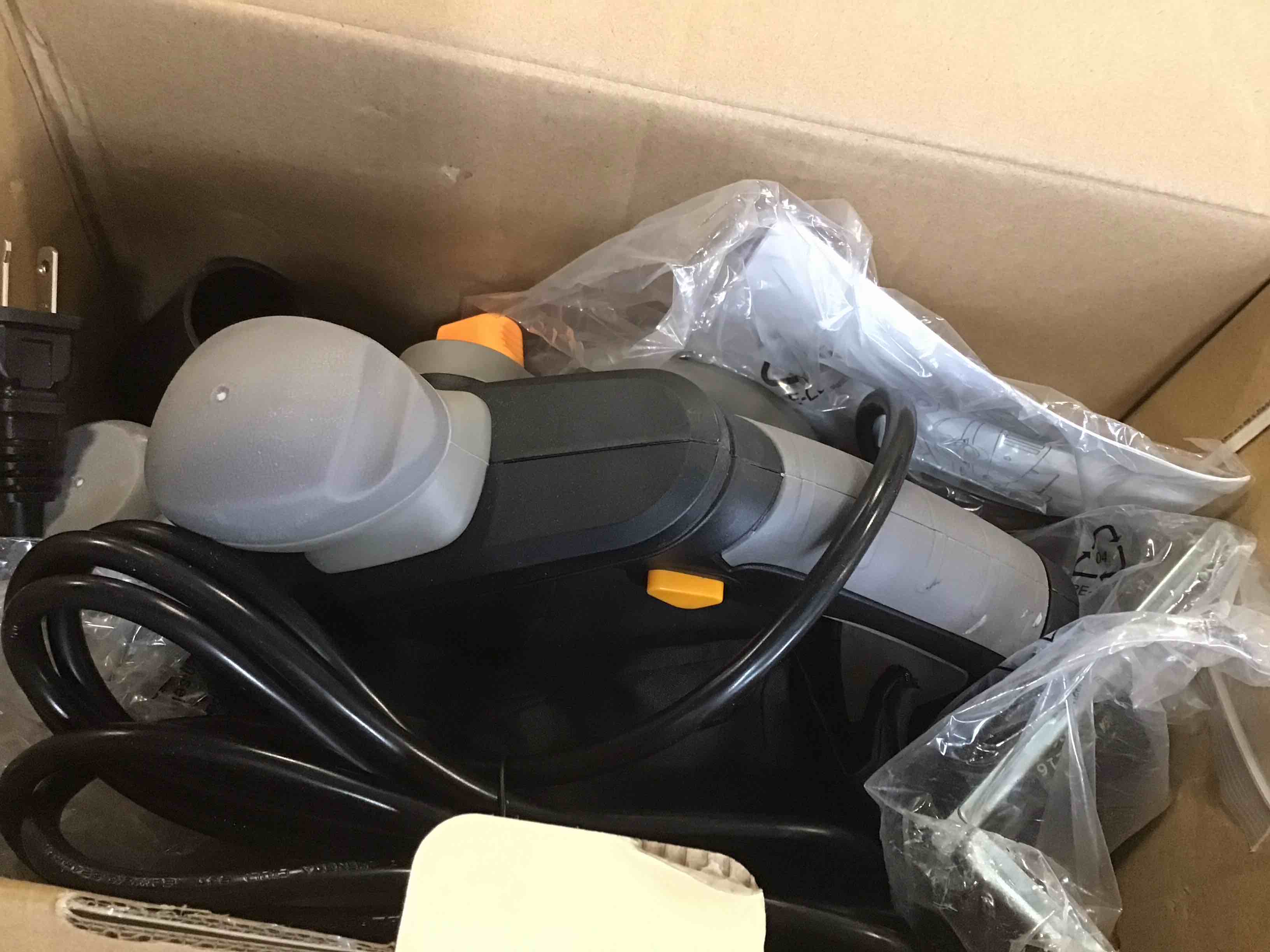 https://s3.amazonaws.com/lotting-images-prod/bidfta/PNK0218756_1727102543492.jpeg
