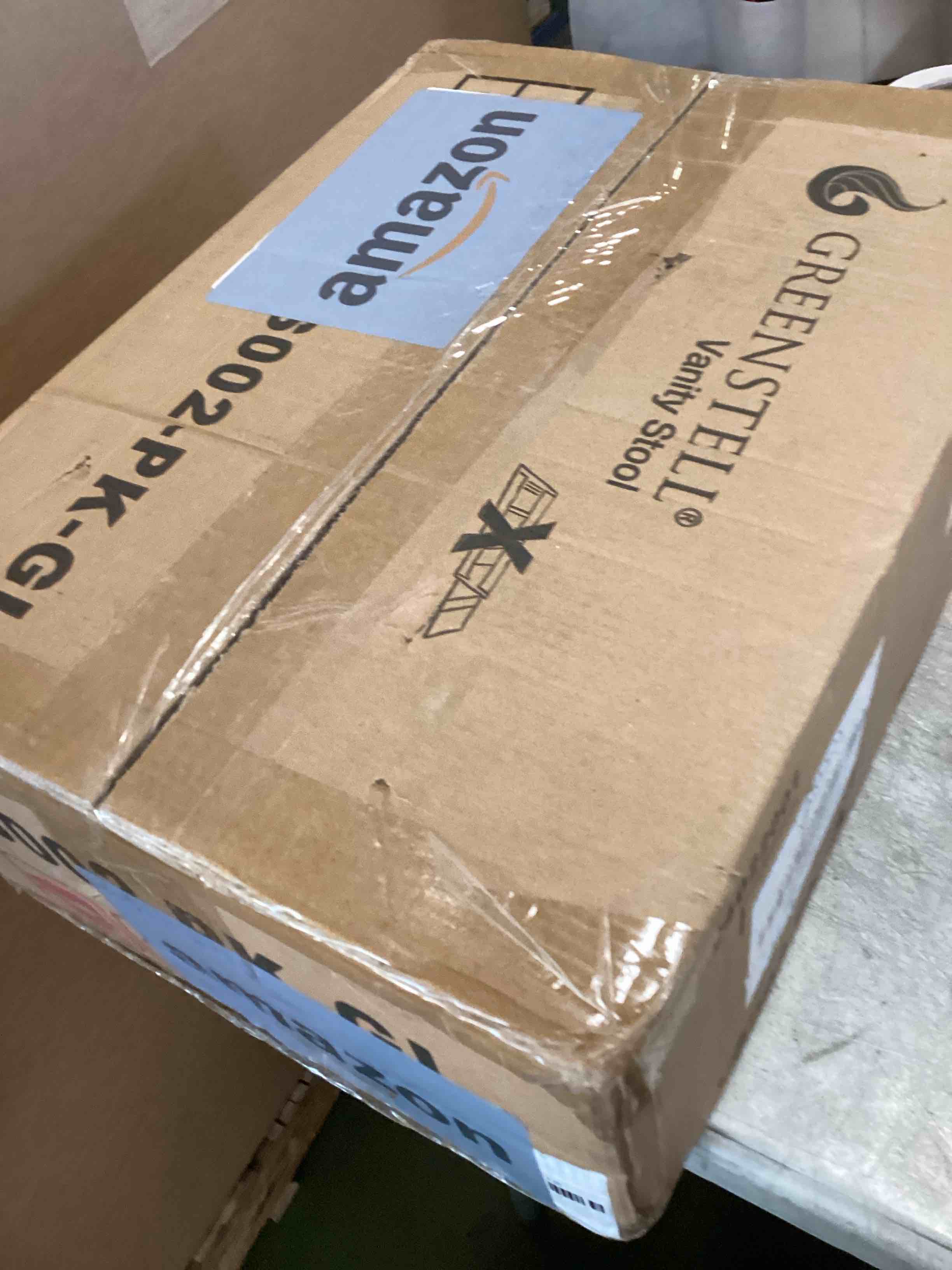 https://s3.amazonaws.com/lotting-images-prod/bidfta/PNK0222600_1726489412872.jpeg