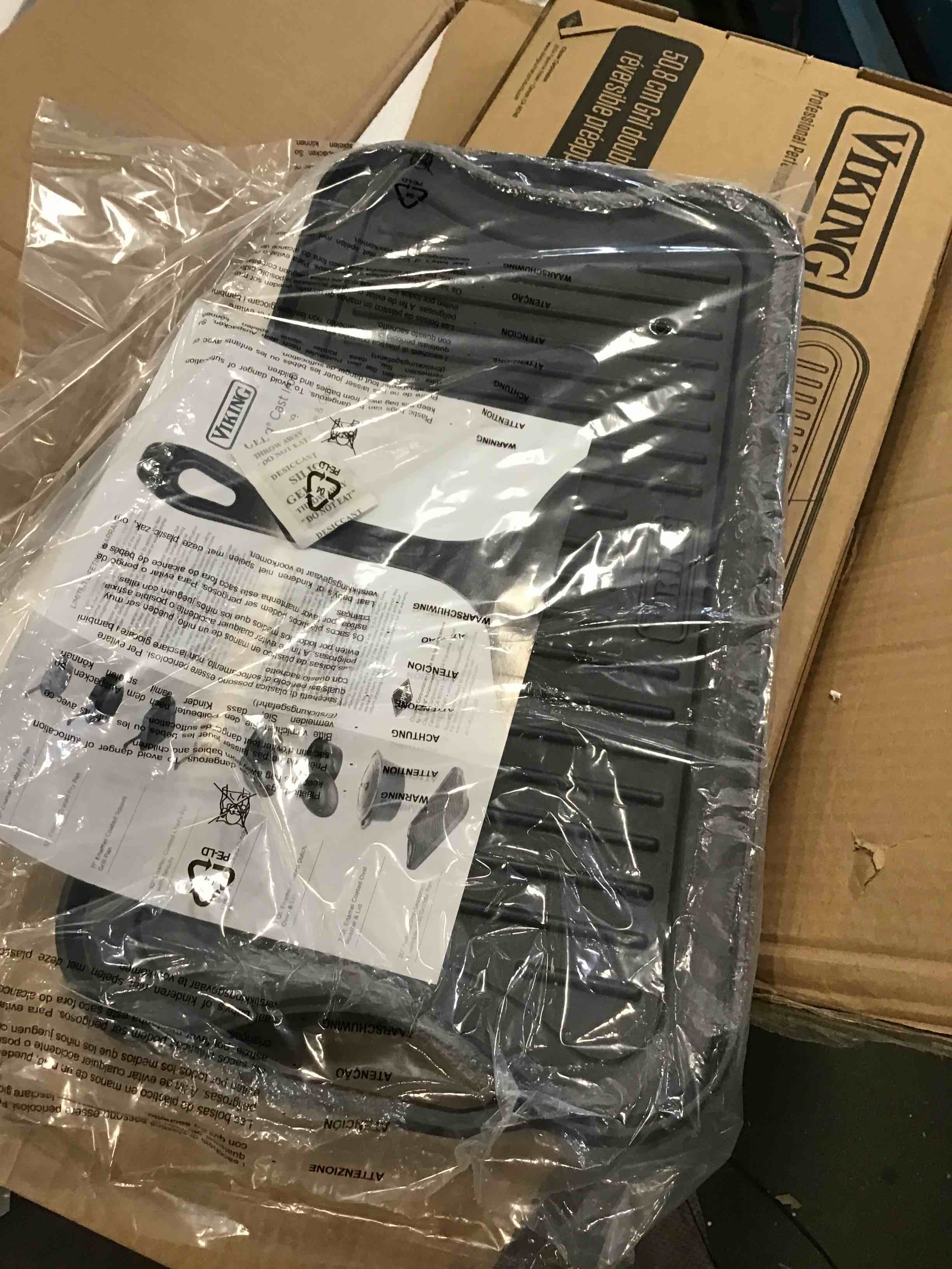 https://s3.amazonaws.com/lotting-images-prod/bidfta/PNK0225493_1726157888607.jpeg