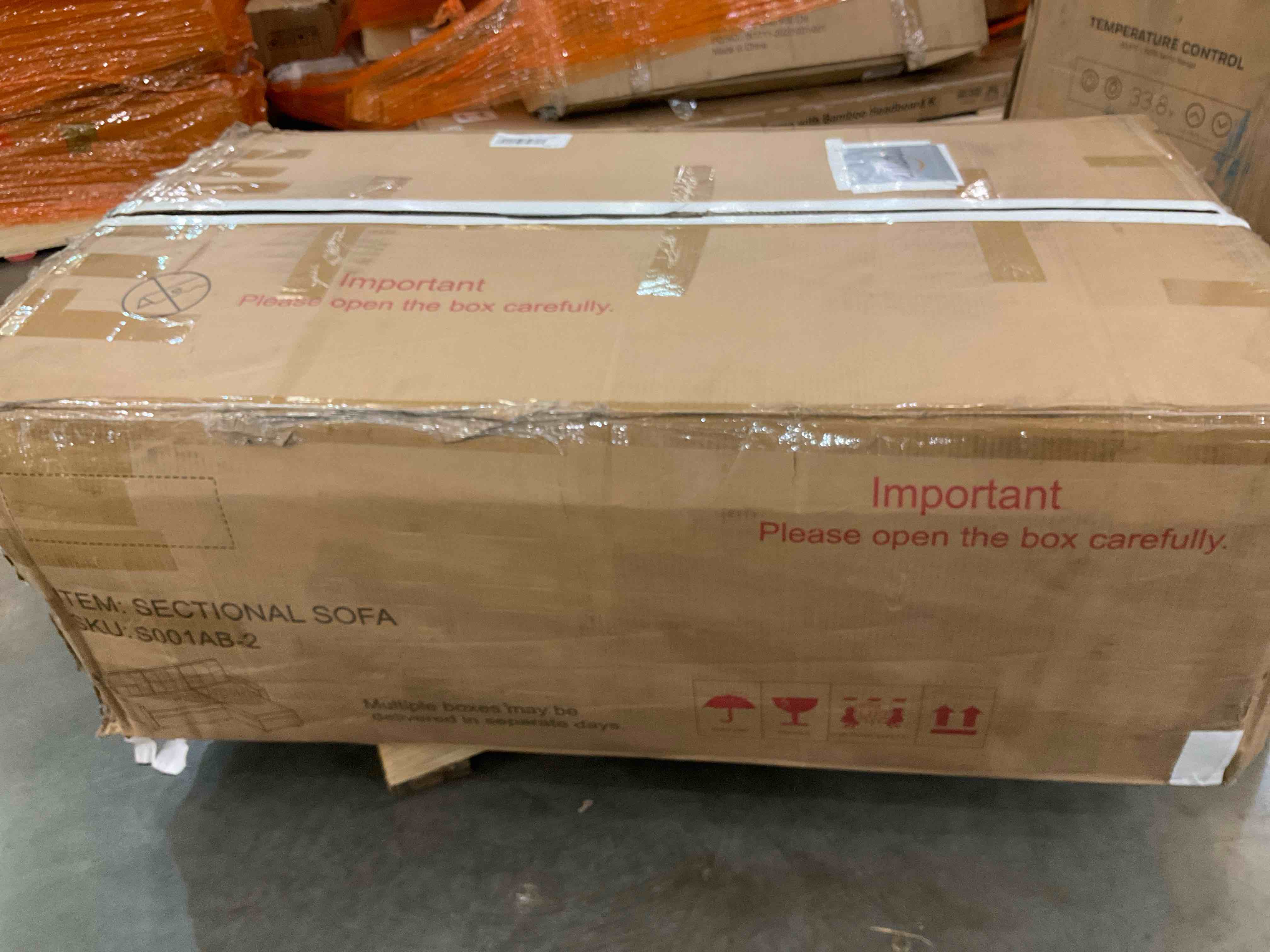 https://s3.amazonaws.com/lotting-images-prod/bidfta/PNK0228256_1728063540983.jpeg