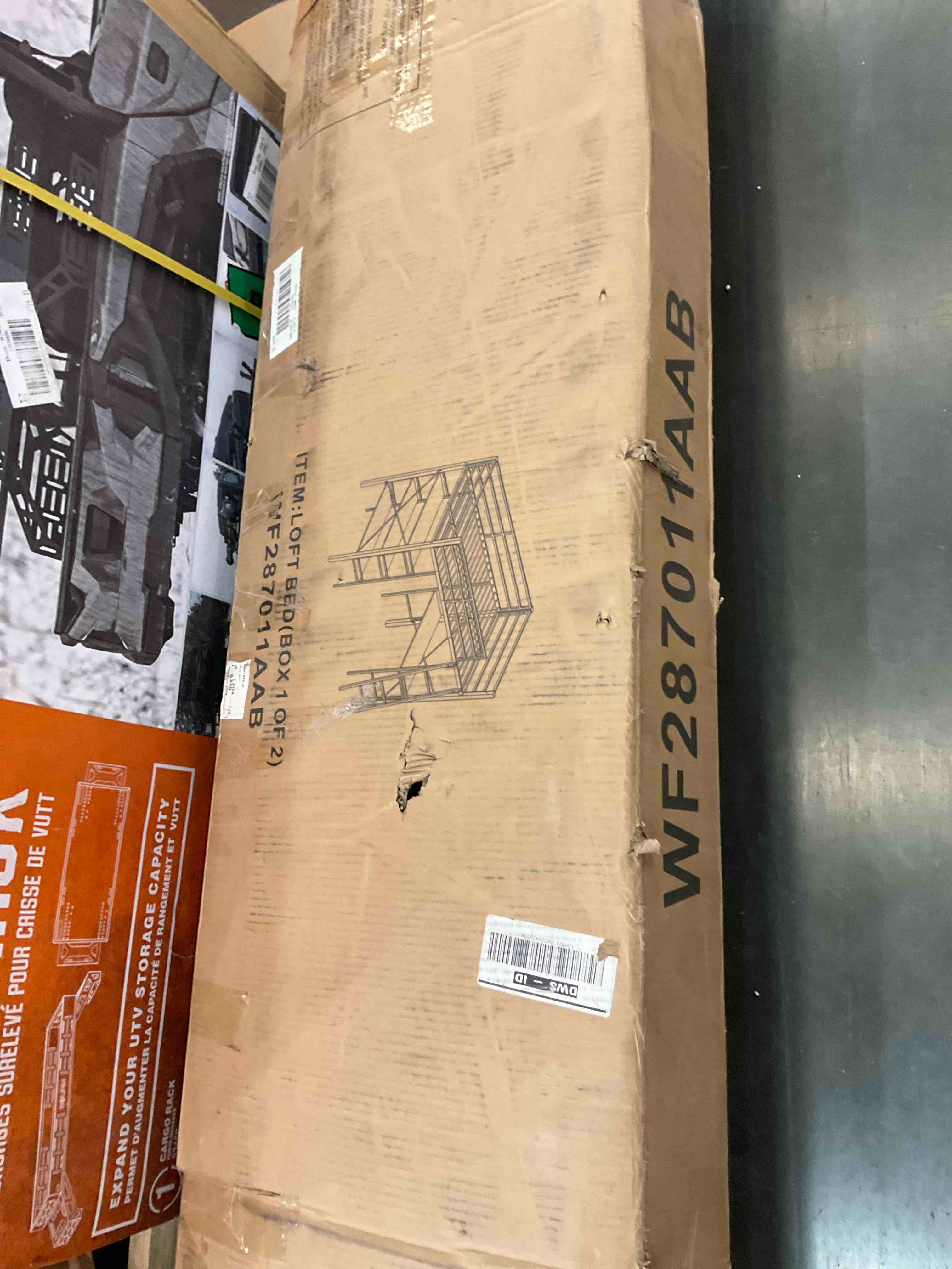 https://s3.amazonaws.com/lotting-images-prod/bidfta/PNK0229145_1727206115686.jpeg