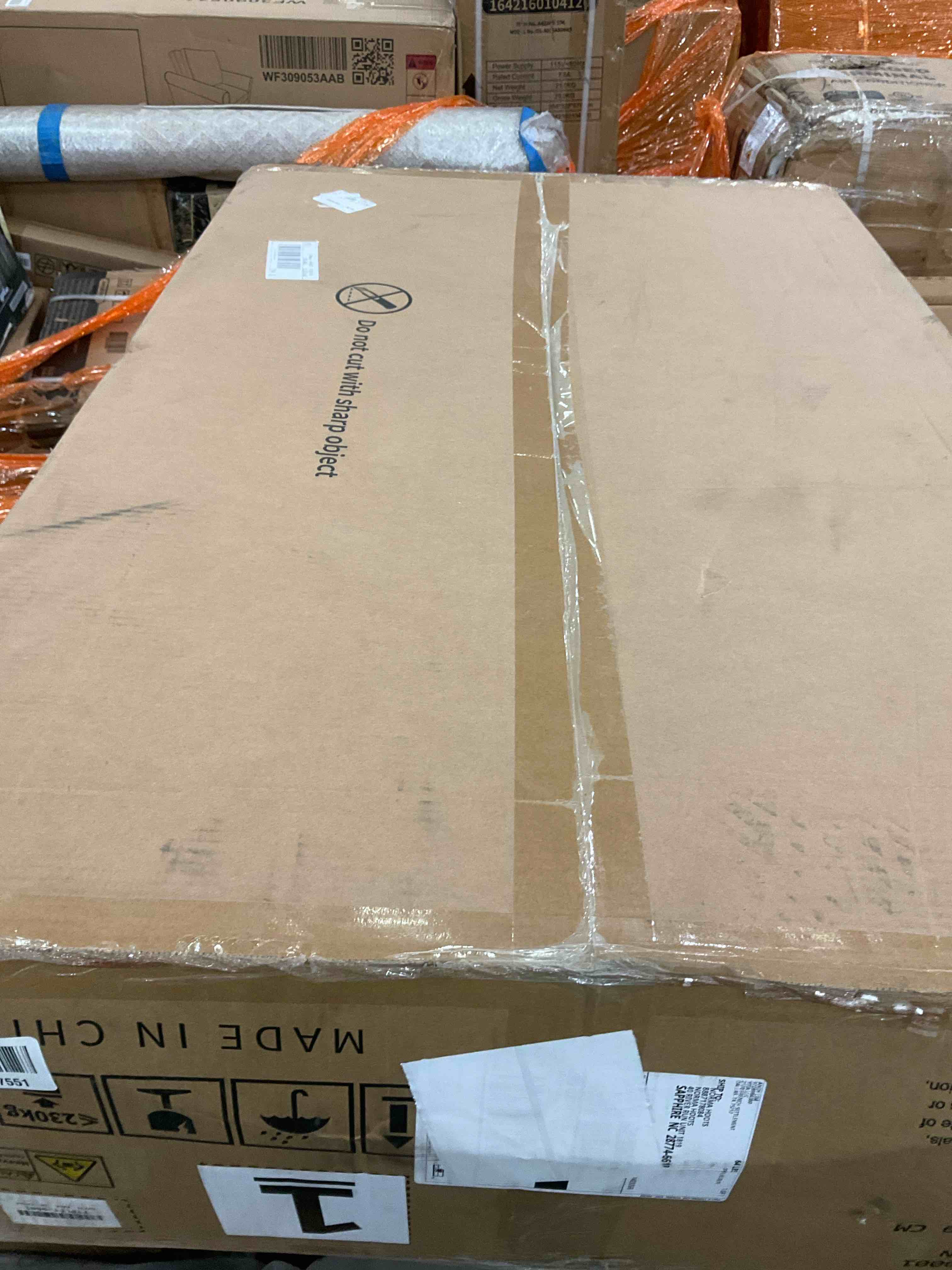 https://s3.amazonaws.com/lotting-images-prod/bidfta/PNK0229362_1727109409764.jpeg