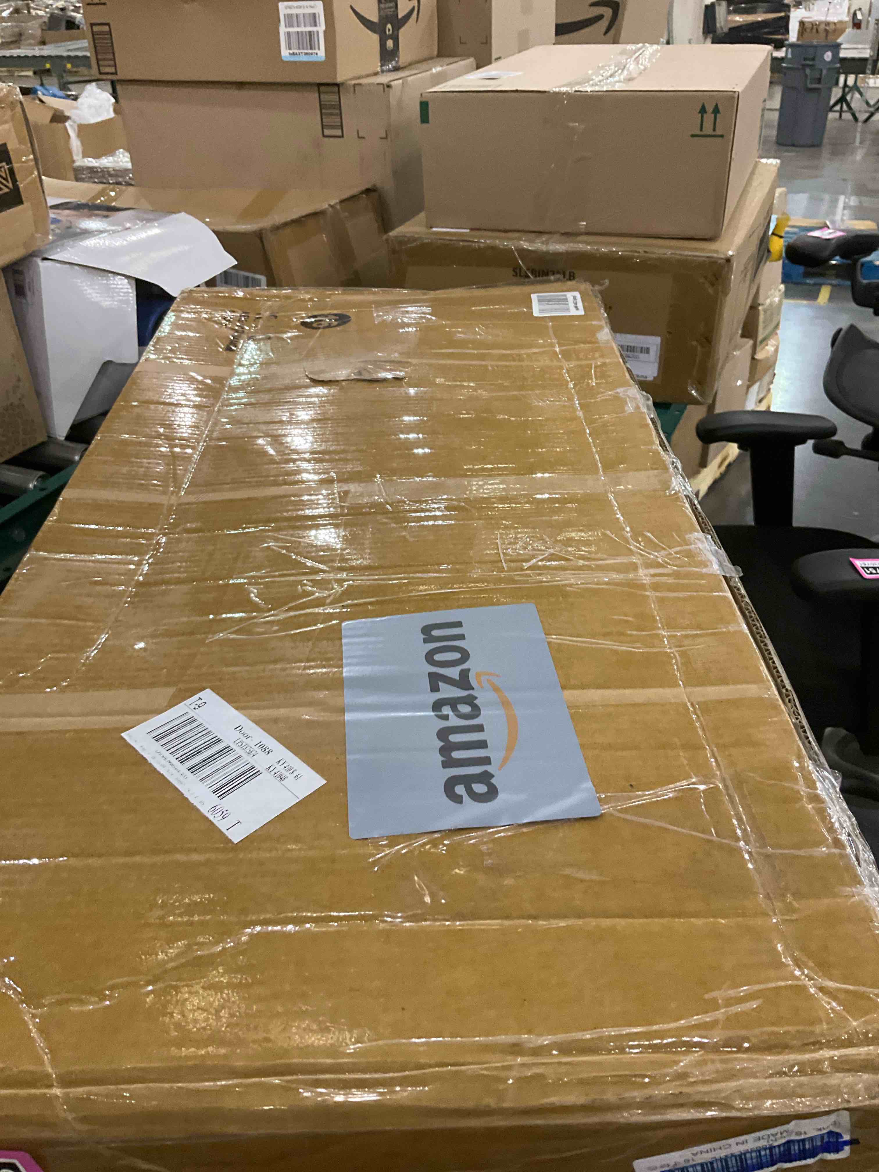 https://s3.amazonaws.com/lotting-images-prod/bidfta/PNK0230683_1727194219306.jpeg