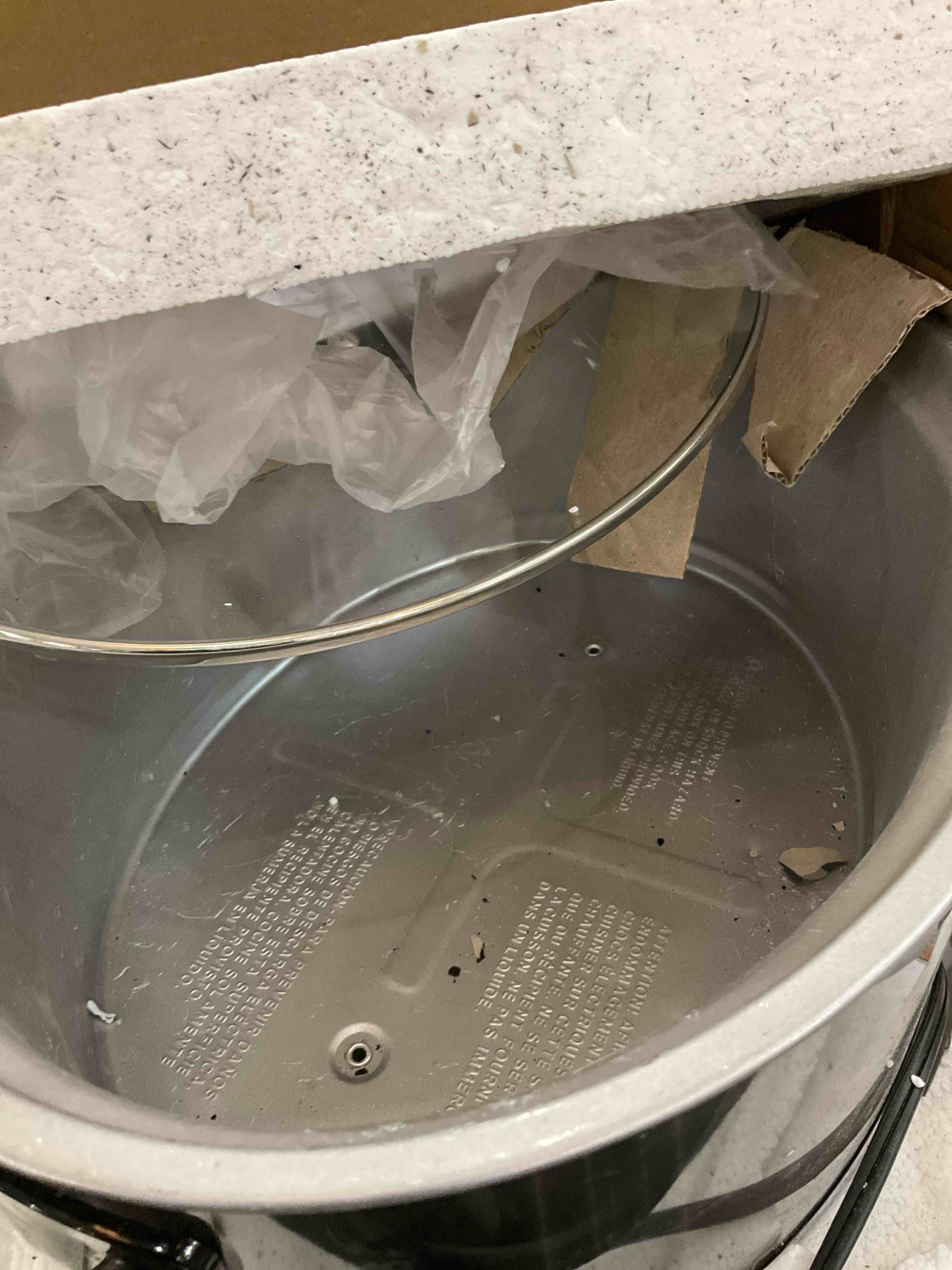 CrockPot Large 8Quart Programmable Slow Cooker with Auto Warm Setting