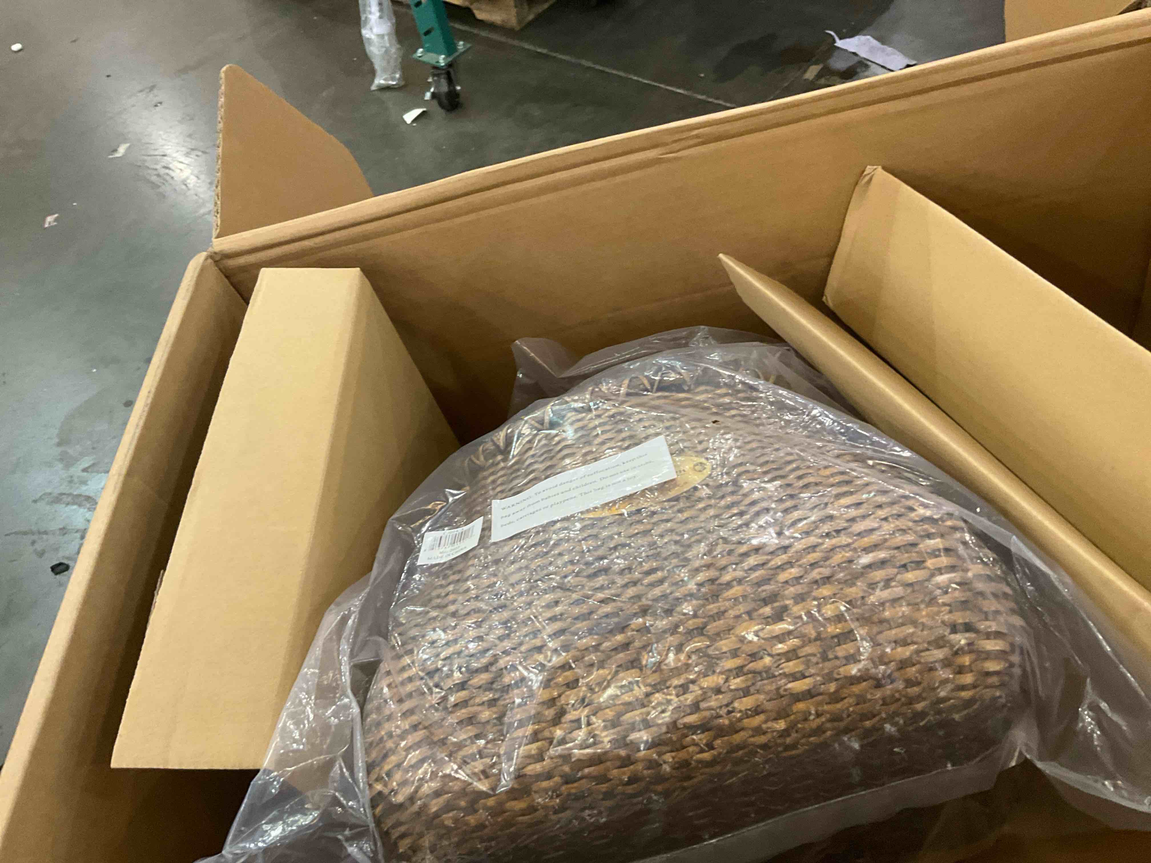 Nantucket Bicycle Basket Co. Lightship Collection Adult Bicycle Basket