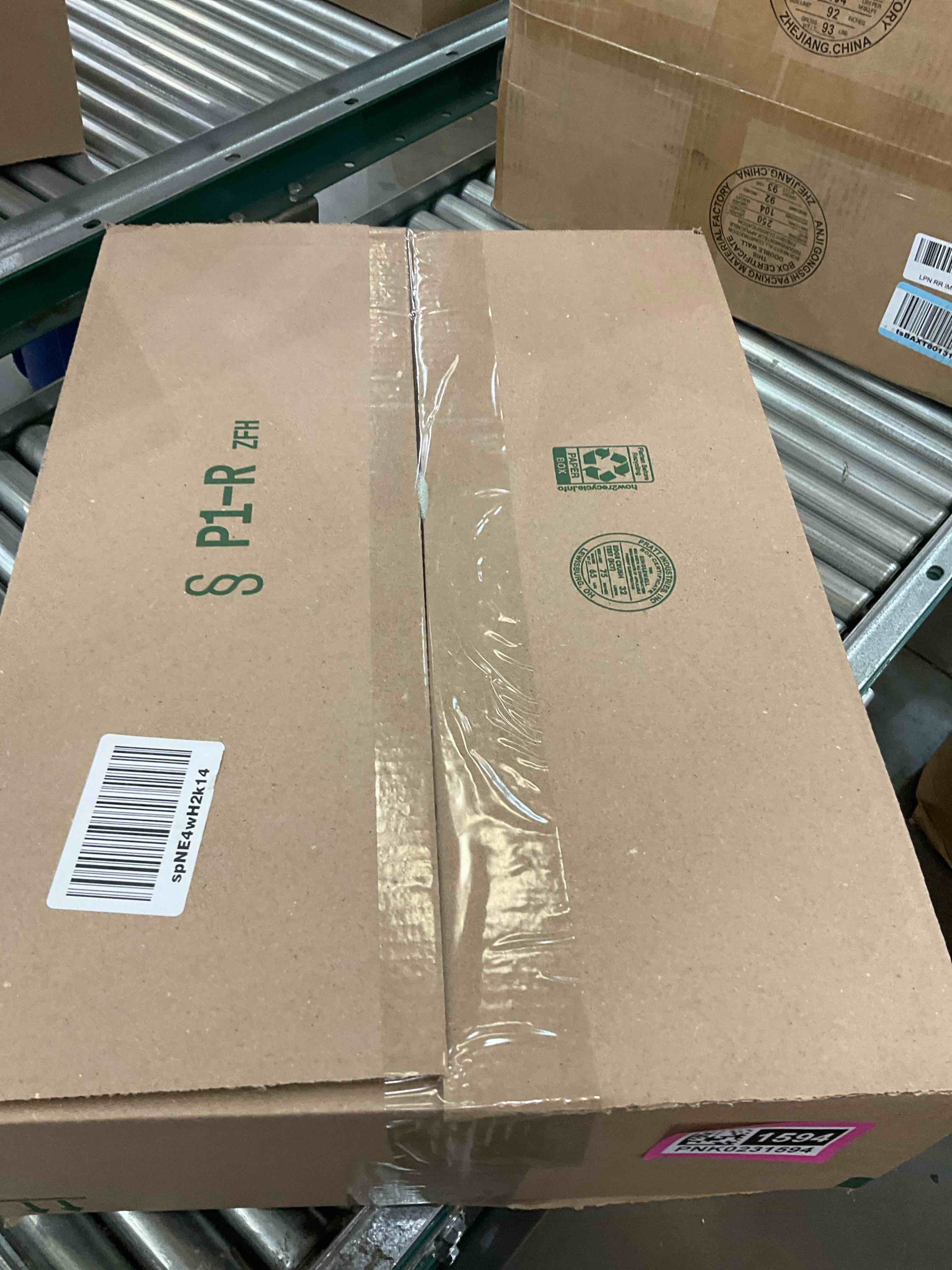 https://s3.amazonaws.com/lotting-images-prod/bidfta/PNK0231594_1726595769719.jpeg