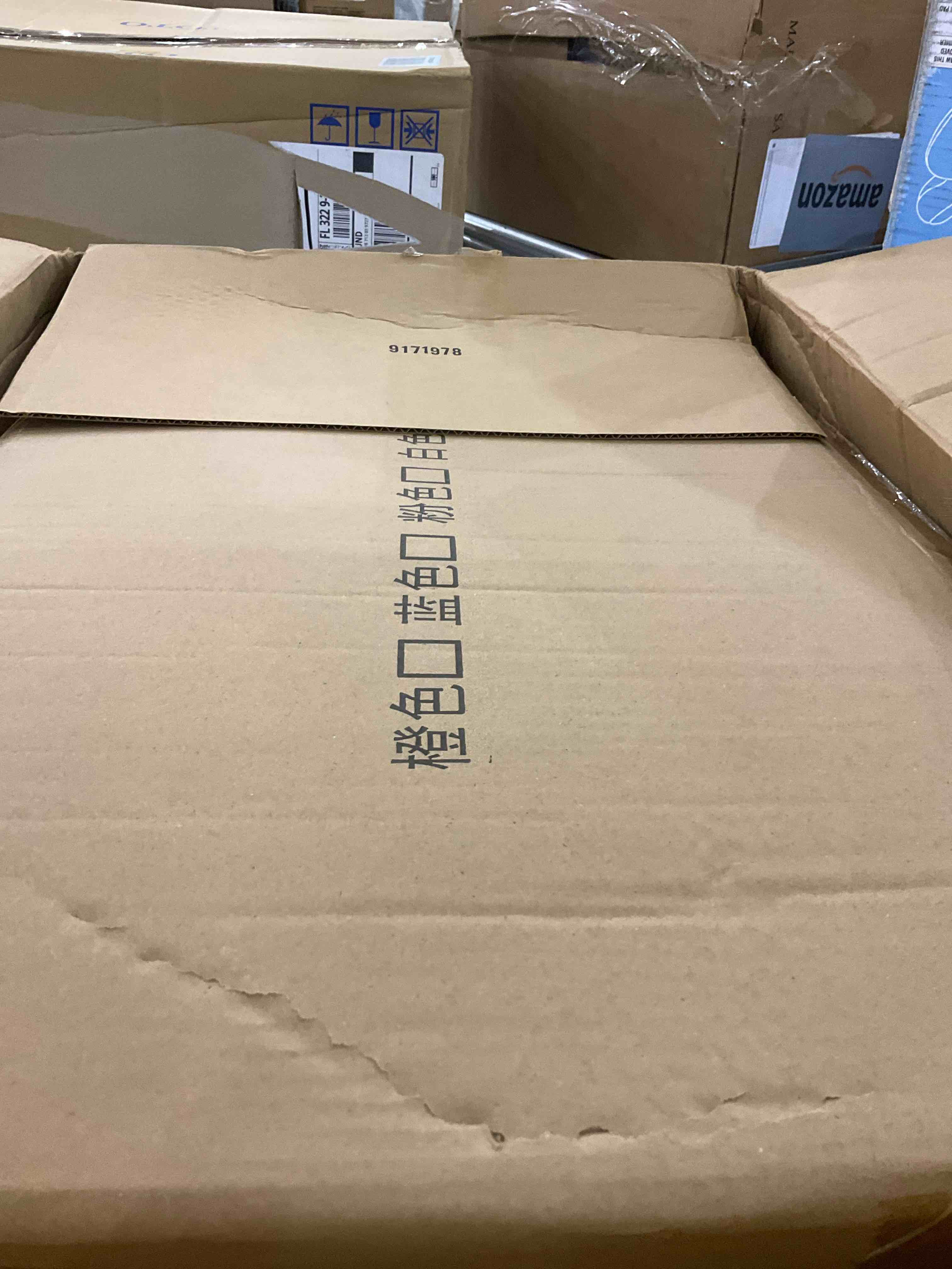 https://s3.amazonaws.com/lotting-images-prod/bidfta/PNK0231964_1726248404632.jpeg