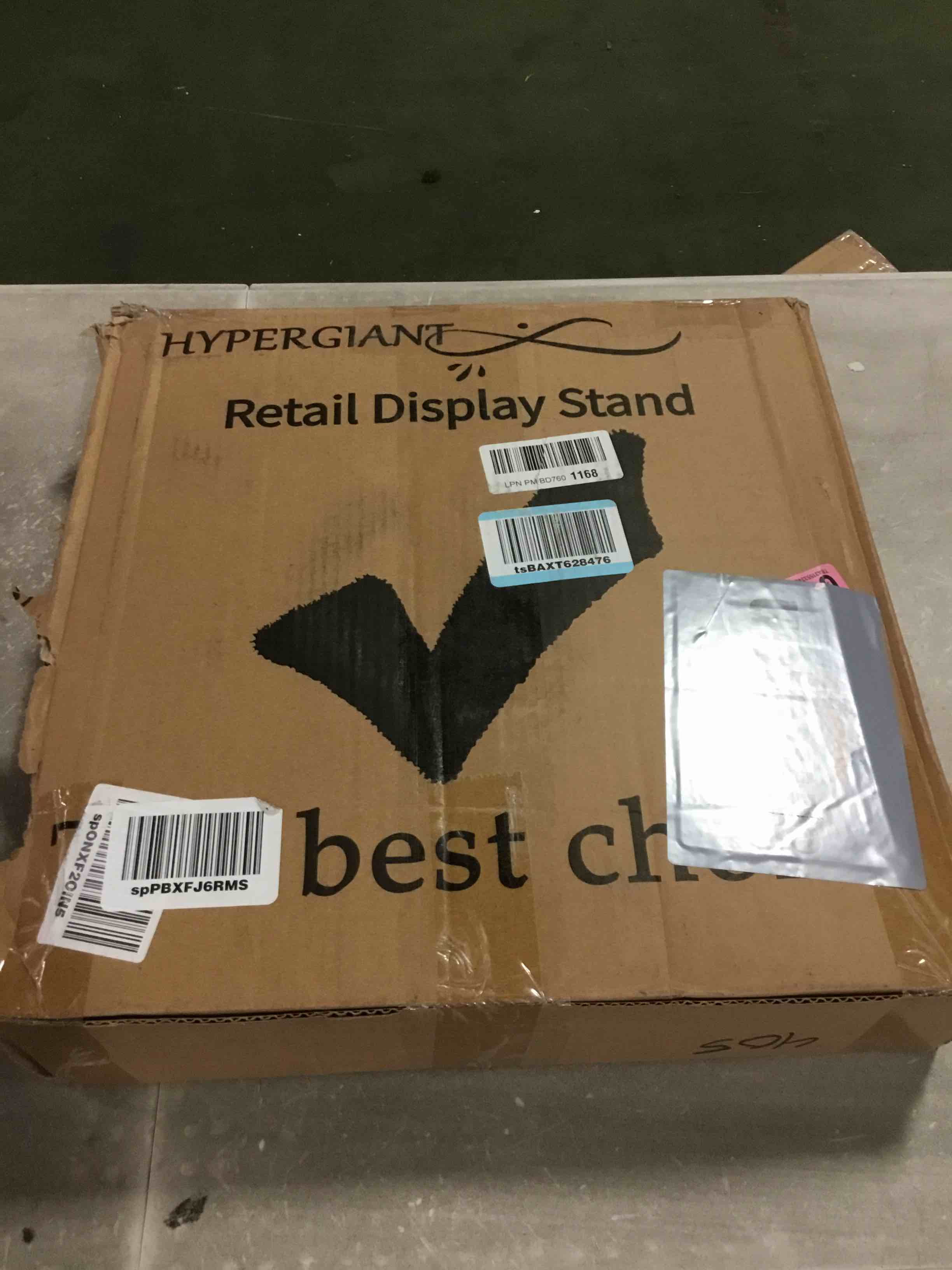https://s3.amazonaws.com/lotting-images-prod/bidfta/PNK0236641_1728144752738.jpeg