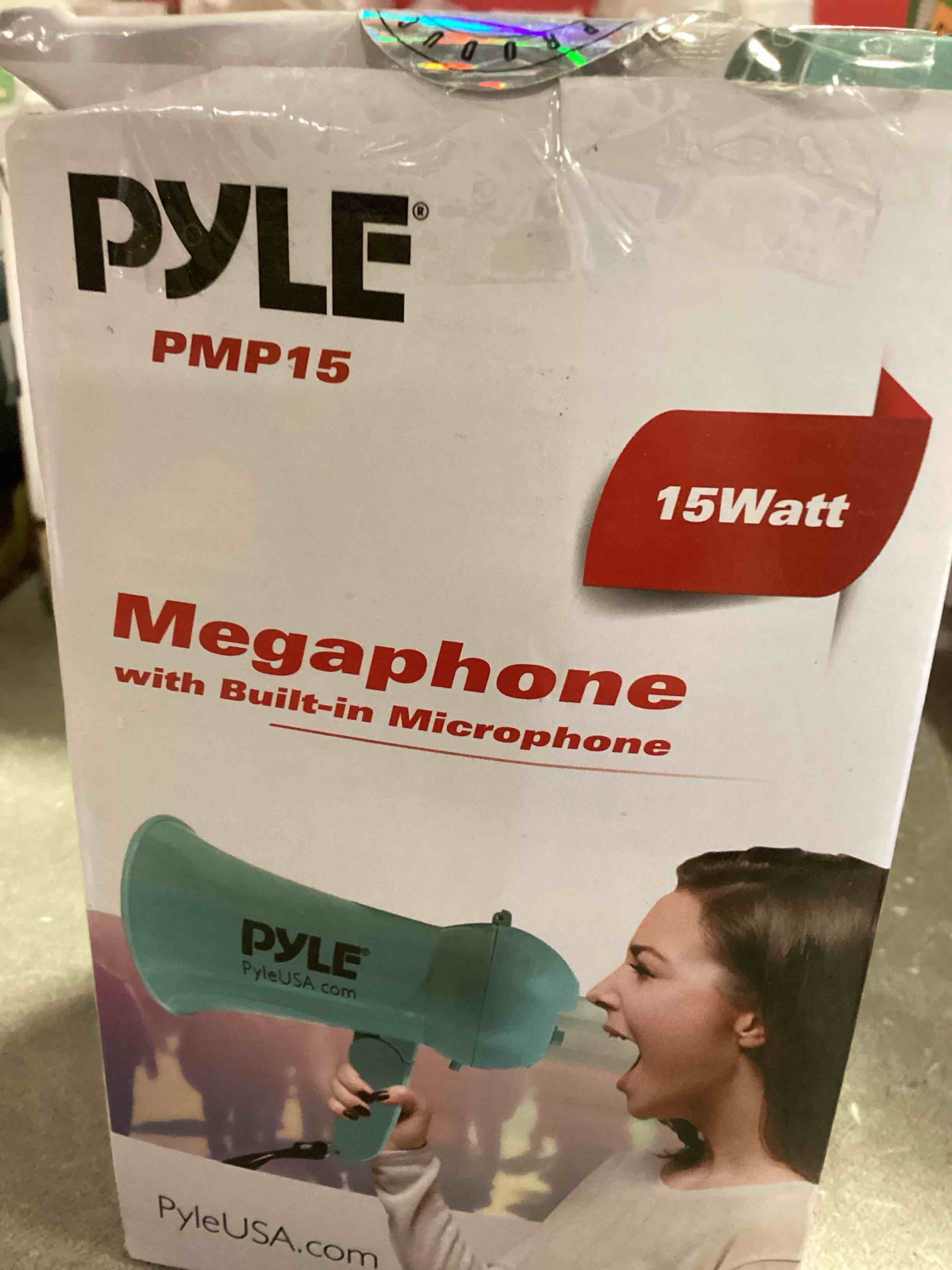 https://s3.amazonaws.com/lotting-images-prod/bidfta/PNK0237193_1727980060128.jpeg