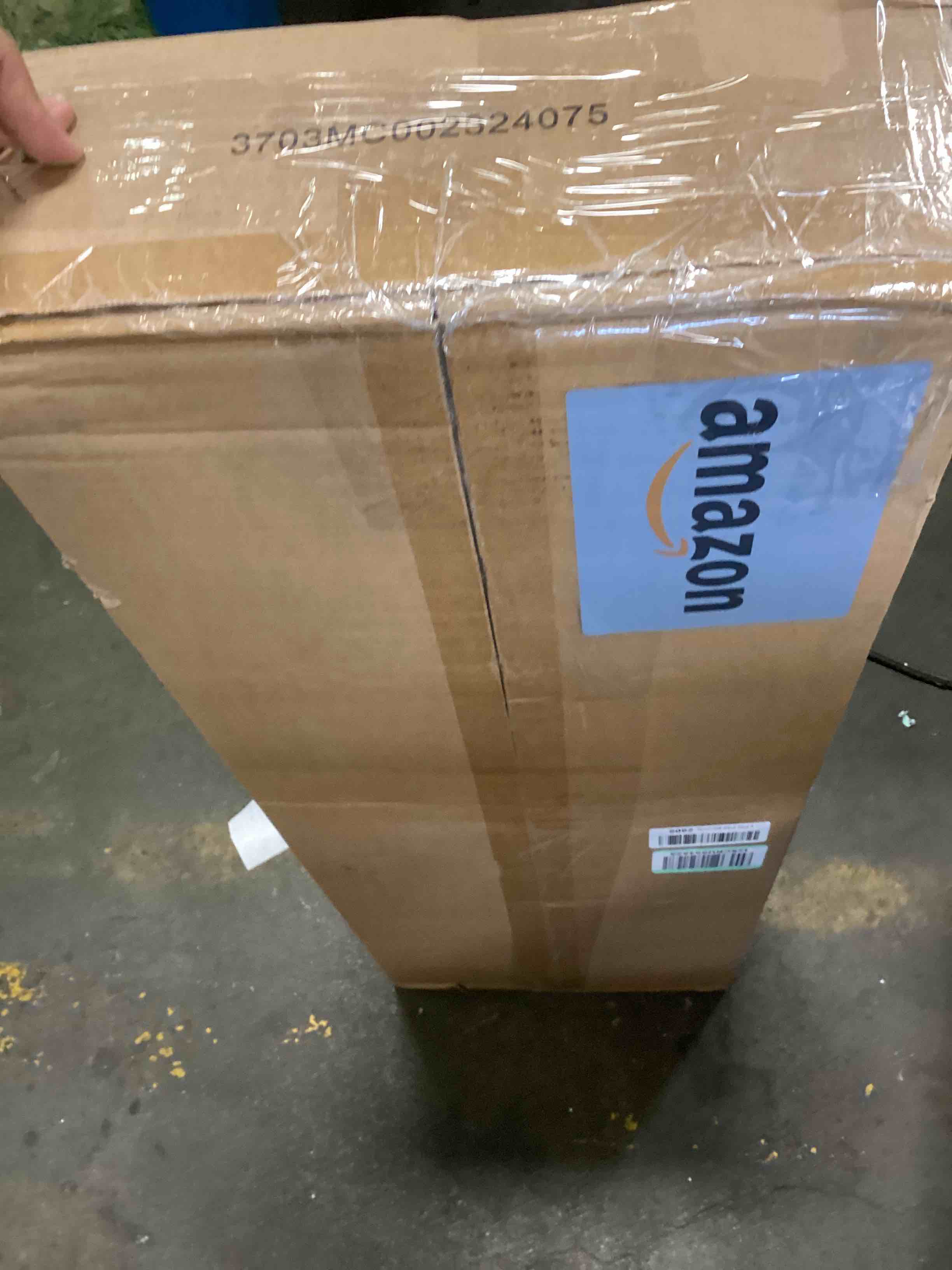 https://s3.amazonaws.com/lotting-images-prod/bidfta/PNK0238982_1726862919783.jpeg