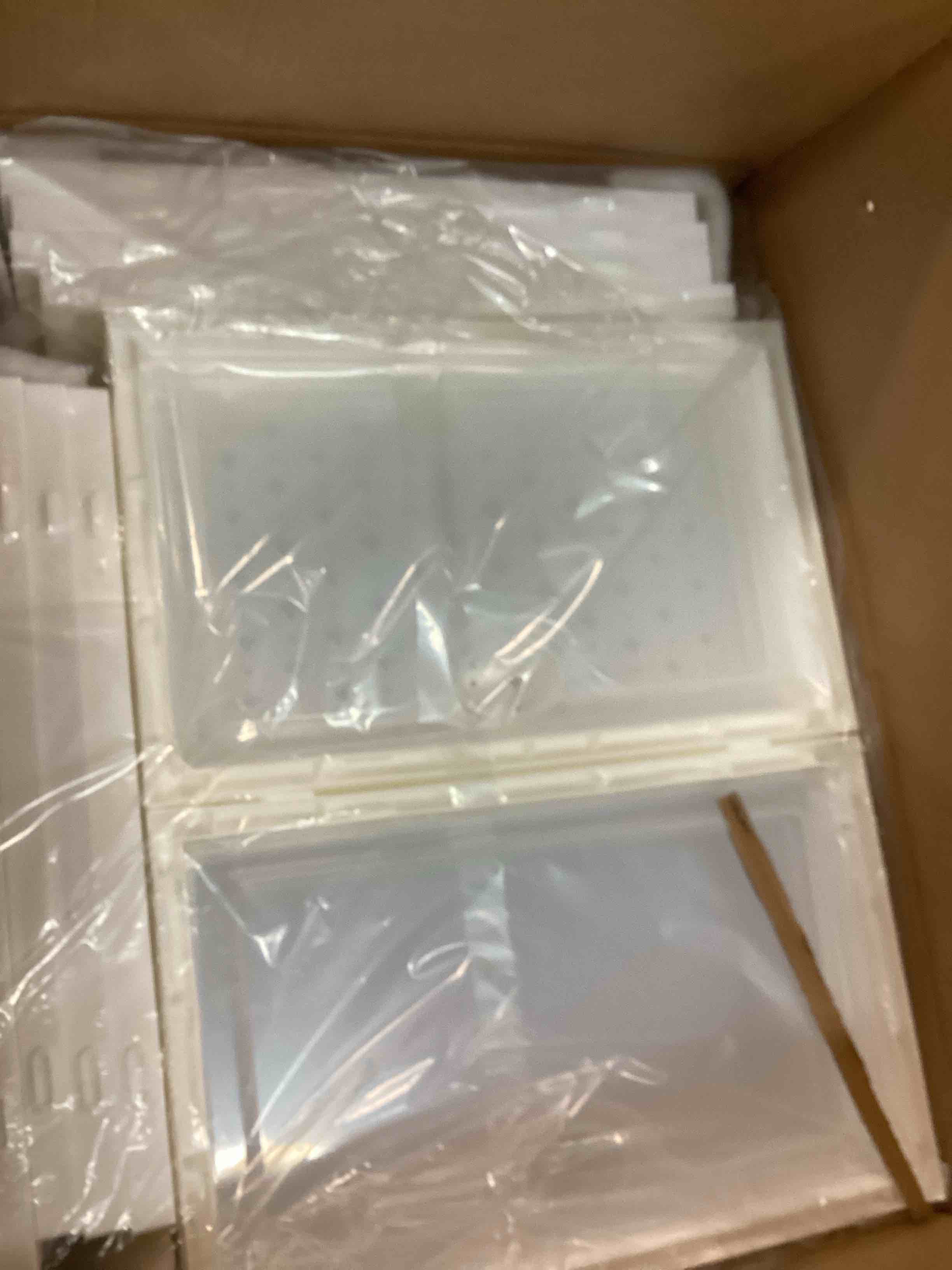 https://s3.amazonaws.com/lotting-images-prod/bidfta/PNK0240090_1728591284656.jpeg