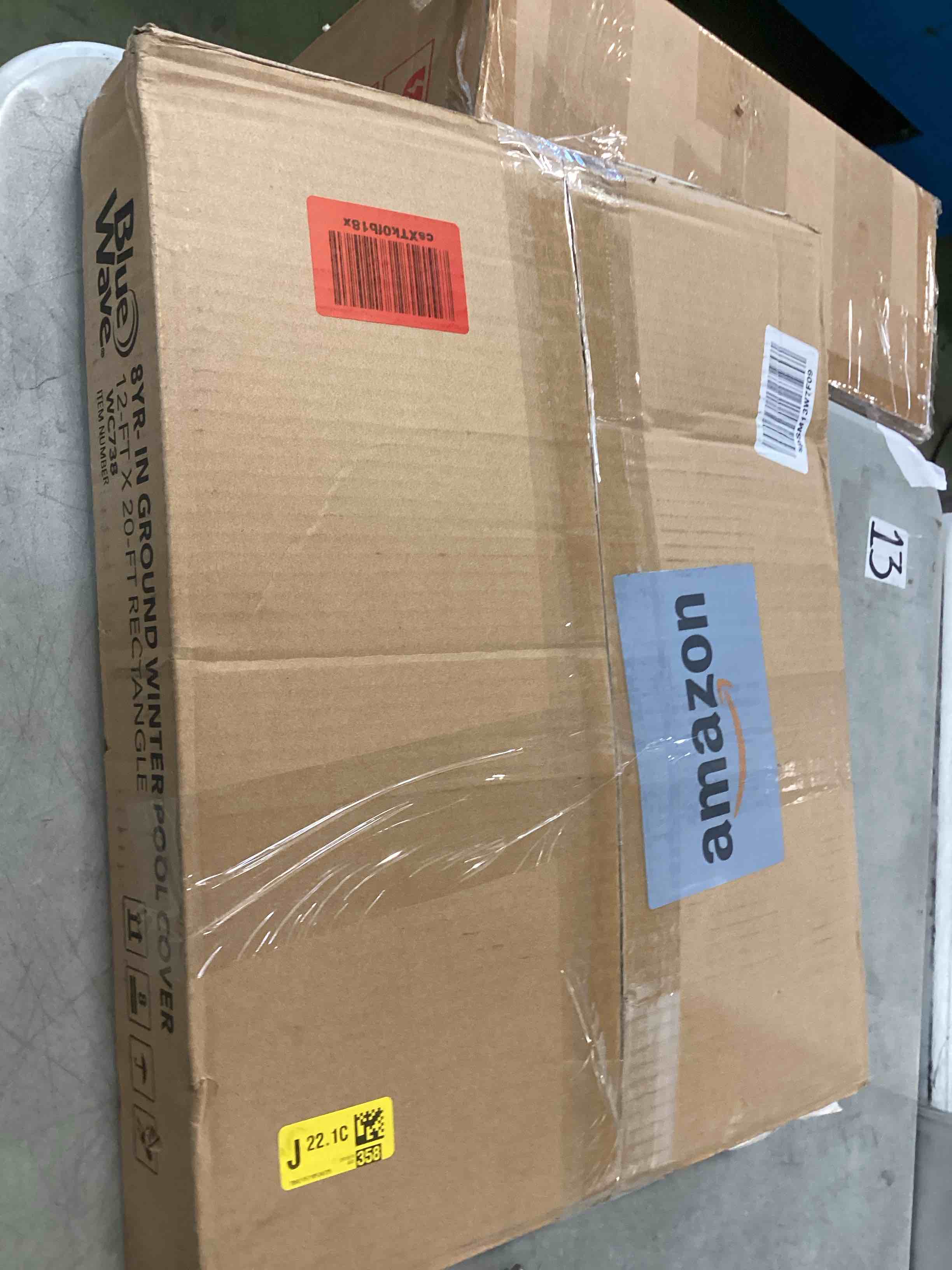 https://s3.amazonaws.com/lotting-images-prod/bidfta/PNK0241129_1727980593959.jpeg
