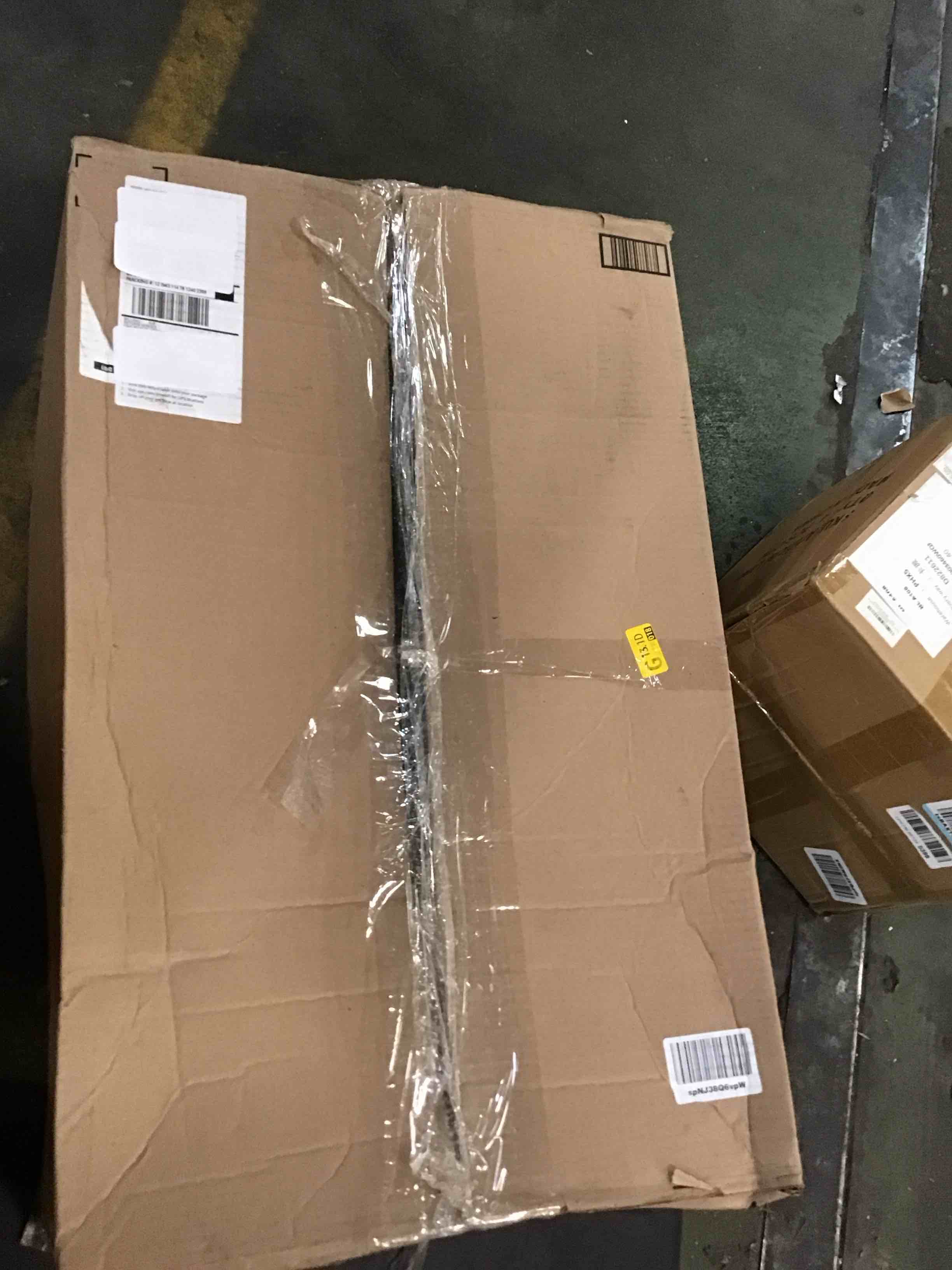 https://s3.amazonaws.com/lotting-images-prod/bidfta/PNK0242362_1729344208539.jpeg