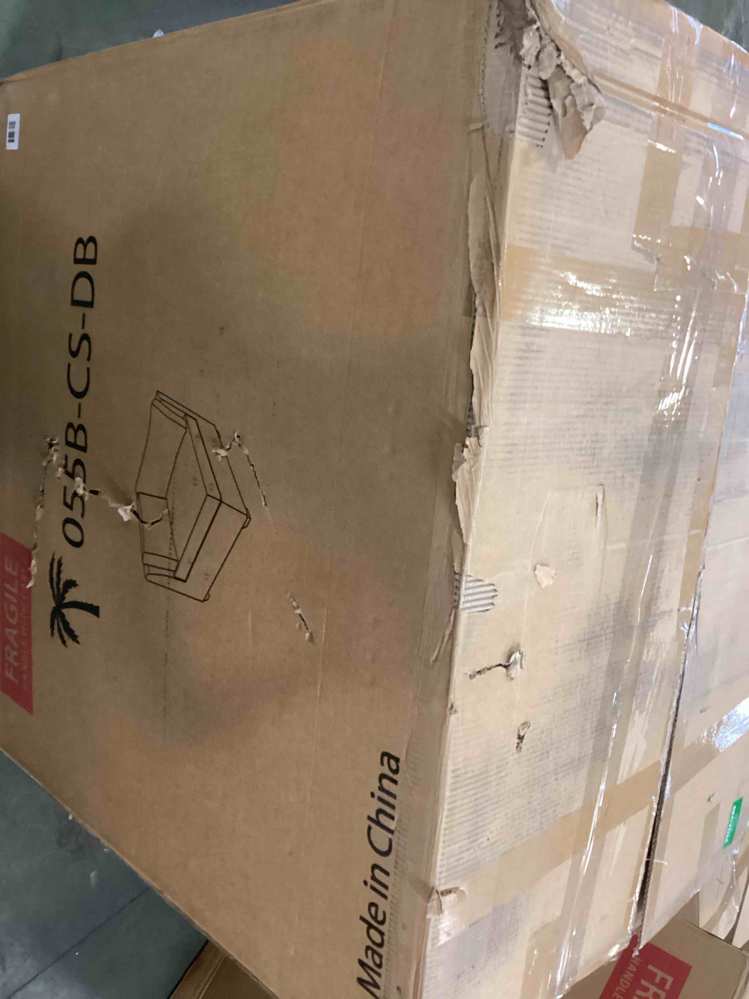 https://s3.amazonaws.com/lotting-images-prod/bidfta/PNK0242575_1728999233707.jpeg