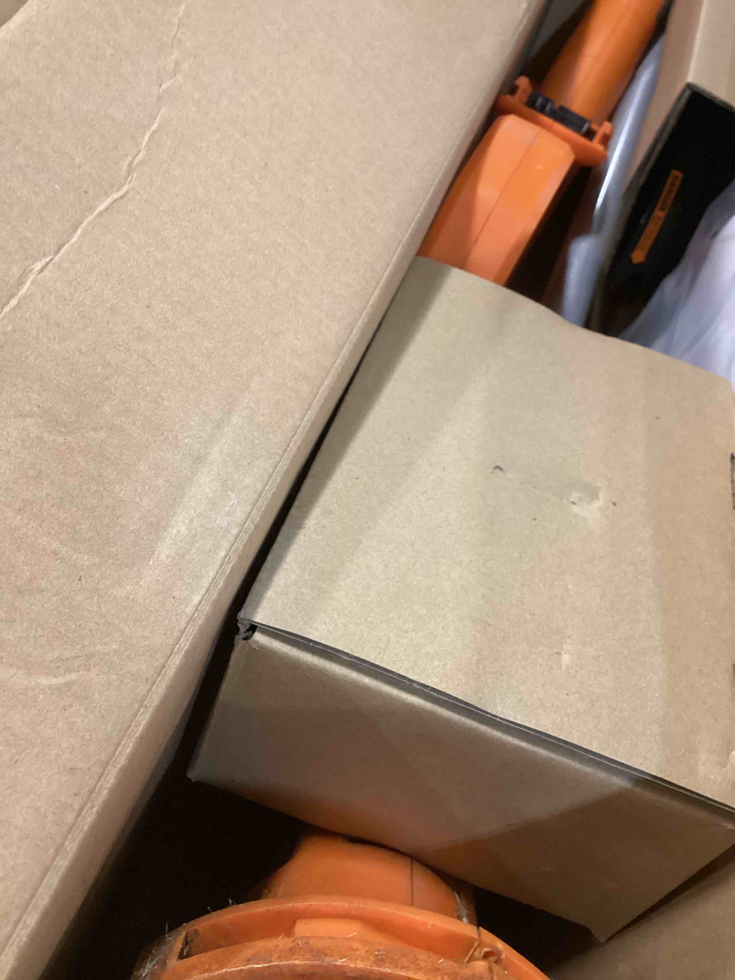 https://s3.amazonaws.com/lotting-images-prod/bidfta/PNK0243676_1728559624281.jpeg