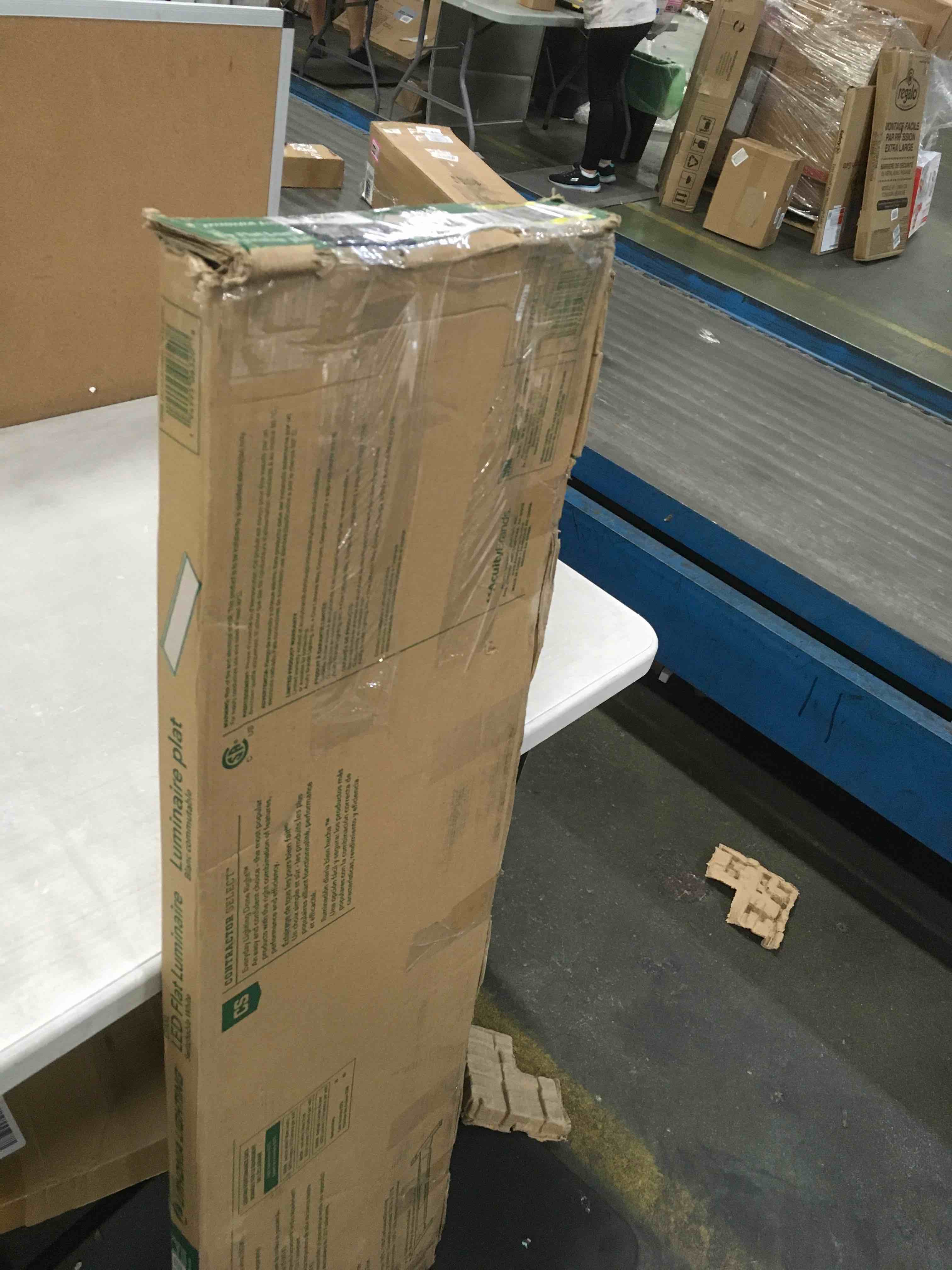 https://s3.amazonaws.com/lotting-images-prod/bidfta/PNK0245048_1727784282973.jpeg
