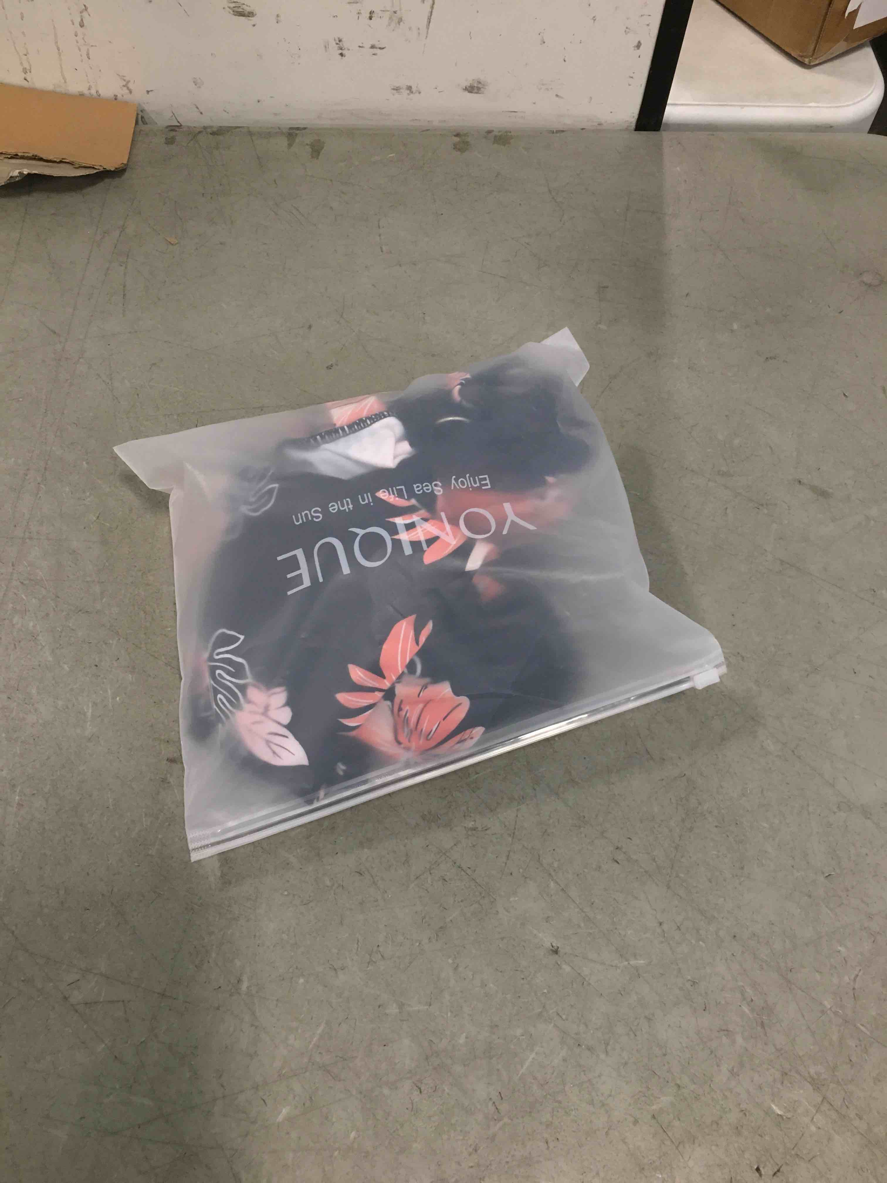 https://s3.amazonaws.com/lotting-images-prod/bidfta/PNK0245619_1727462770876.jpeg