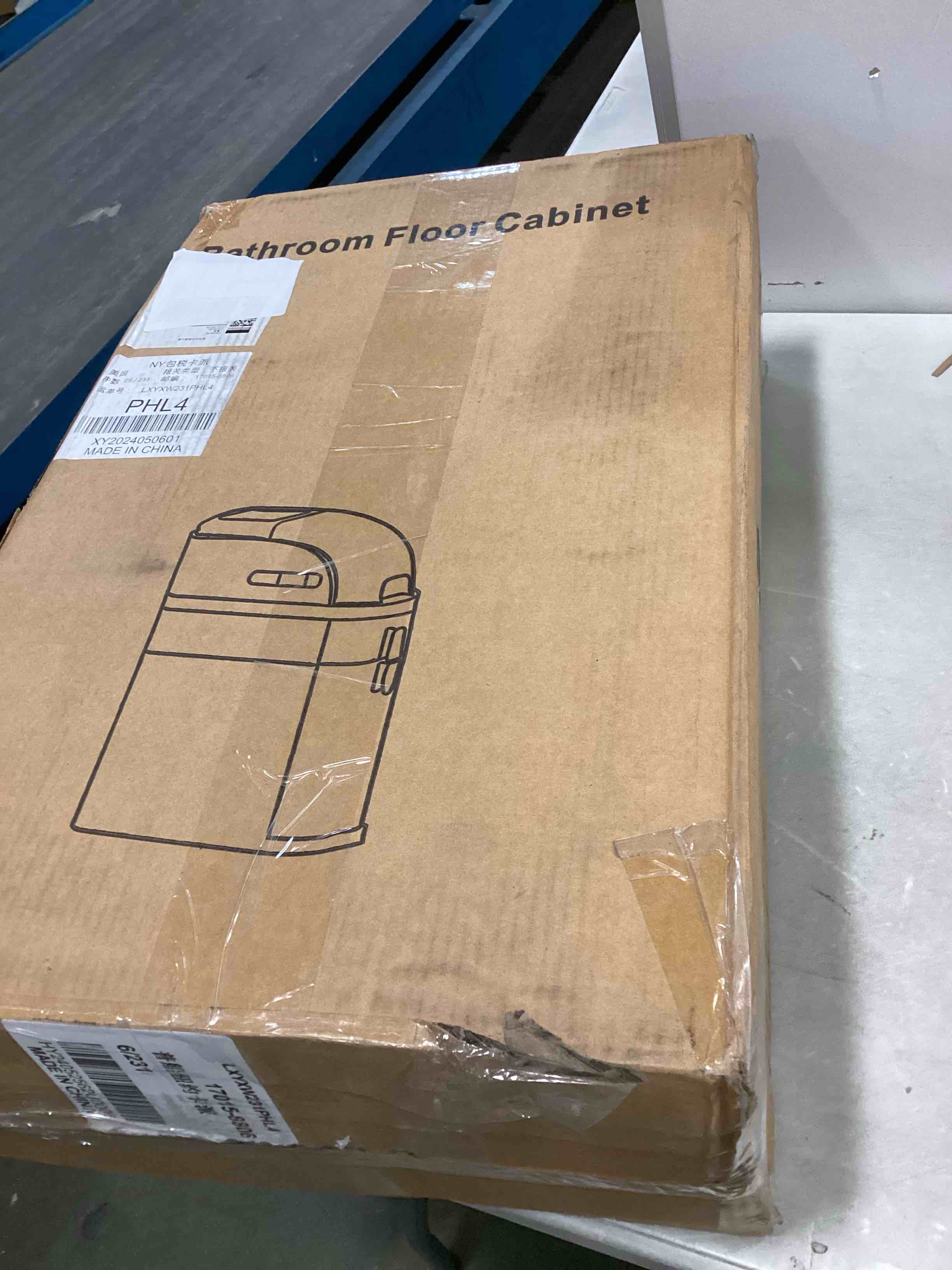 https://s3.amazonaws.com/lotting-images-prod/bidfta/PNK0246588_1727370996786.jpeg