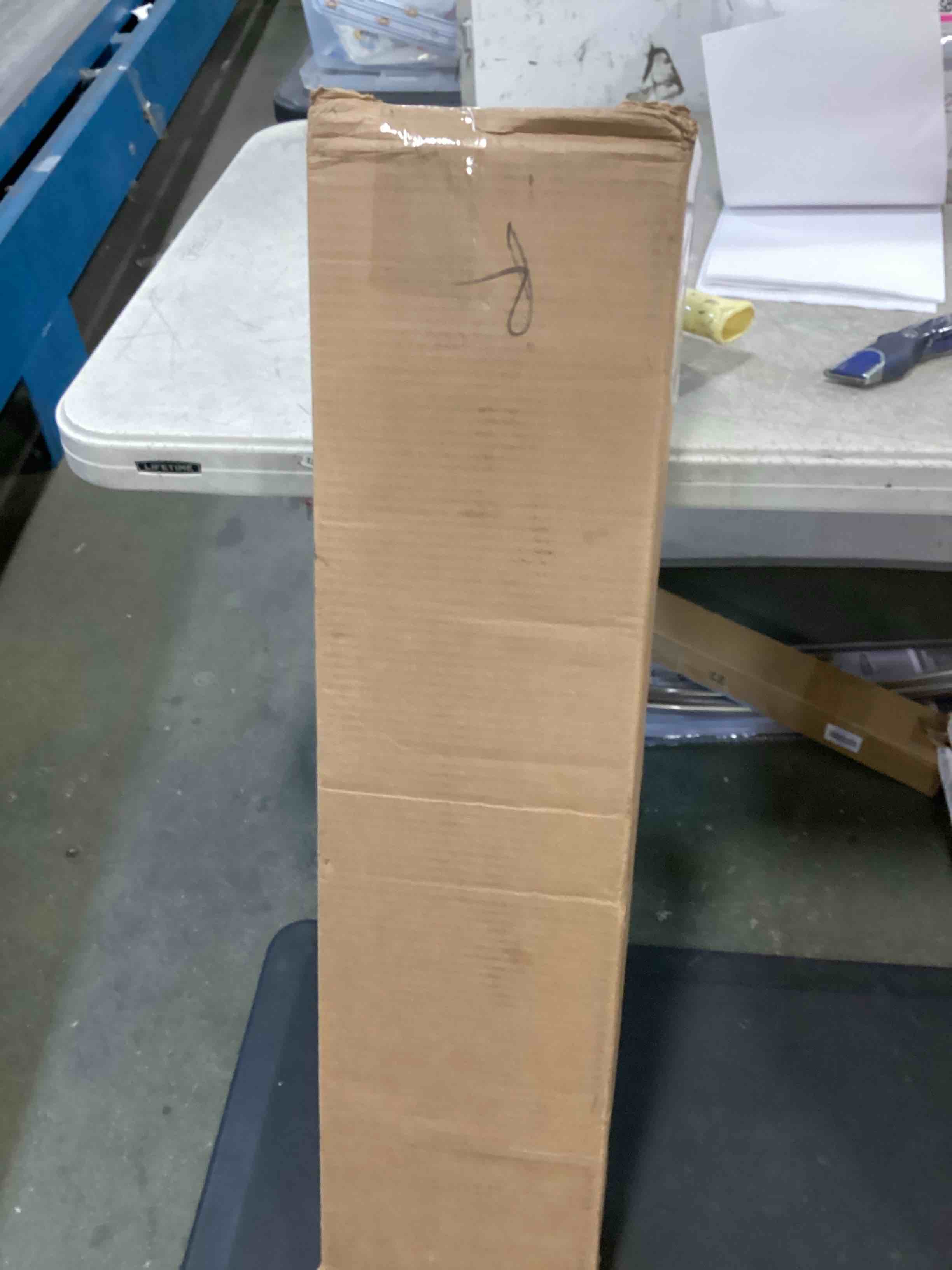 https://s3.amazonaws.com/lotting-images-prod/bidfta/PNK0249238_1727497257302.jpeg