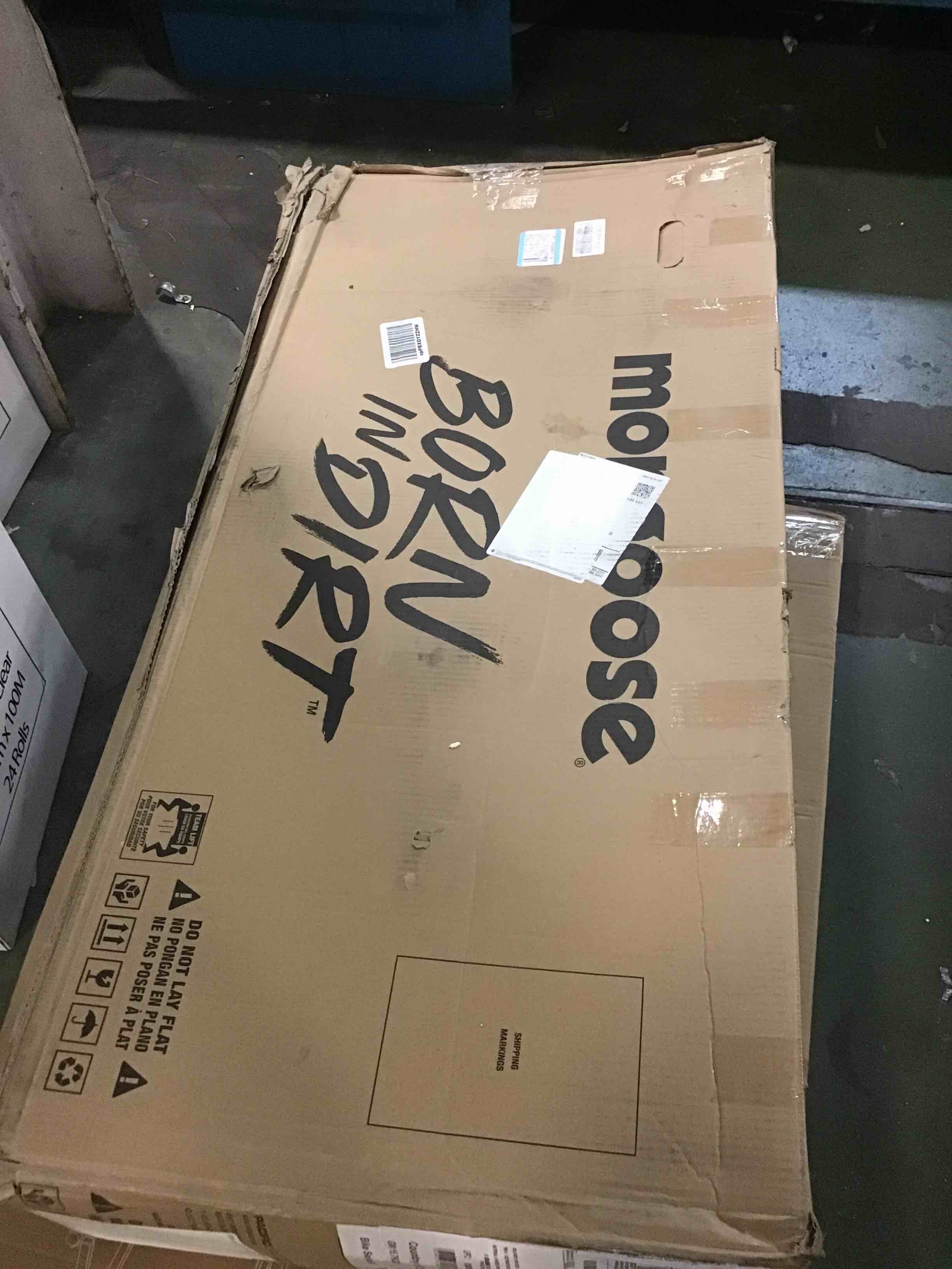 https://s3.amazonaws.com/lotting-images-prod/bidfta/PNK0250173_1728085146701.jpeg