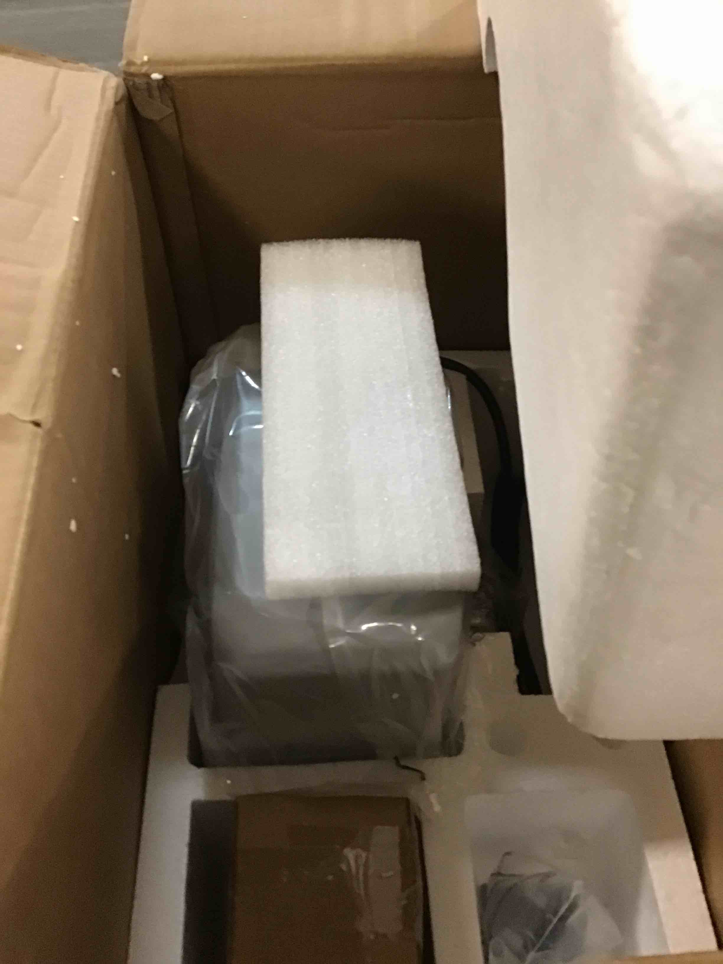 https://s3.amazonaws.com/lotting-images-prod/bidfta/PNK0250372_1728001802124.jpeg