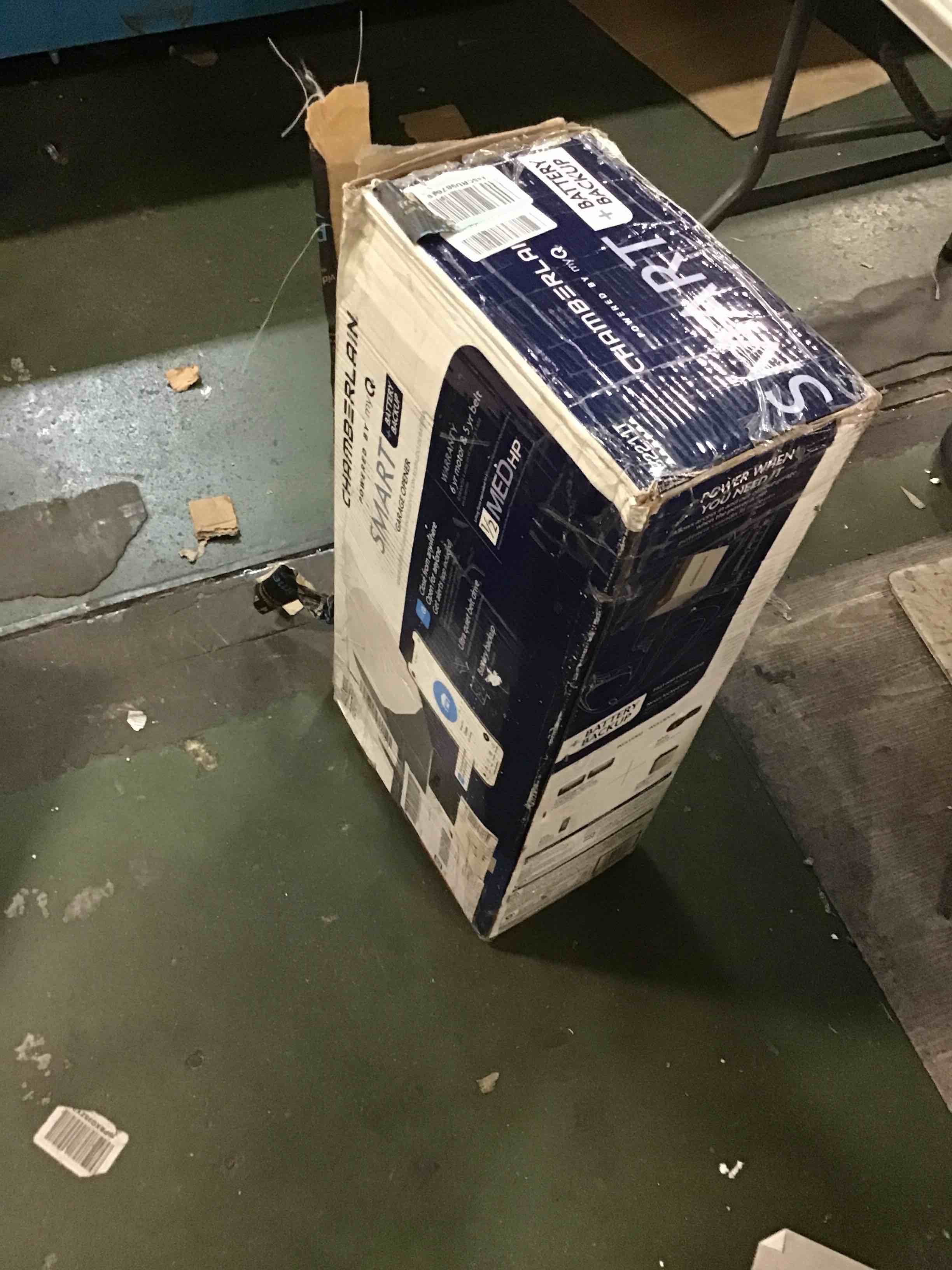 https://s3.amazonaws.com/lotting-images-prod/bidfta/PNK0250540_1727930599417.jpeg