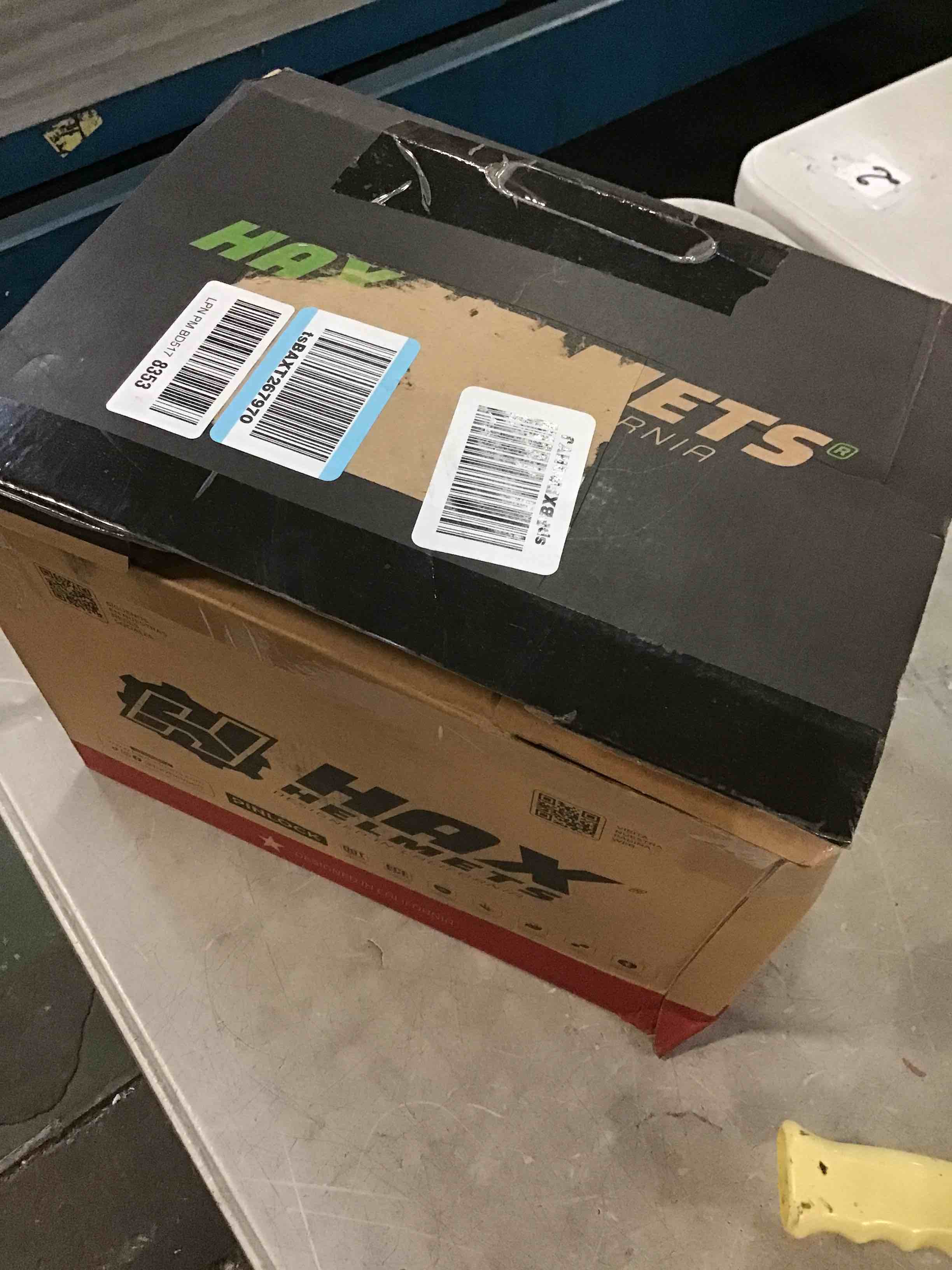 https://s3.amazonaws.com/lotting-images-prod/bidfta/PNK0251011_1727817718937.jpeg