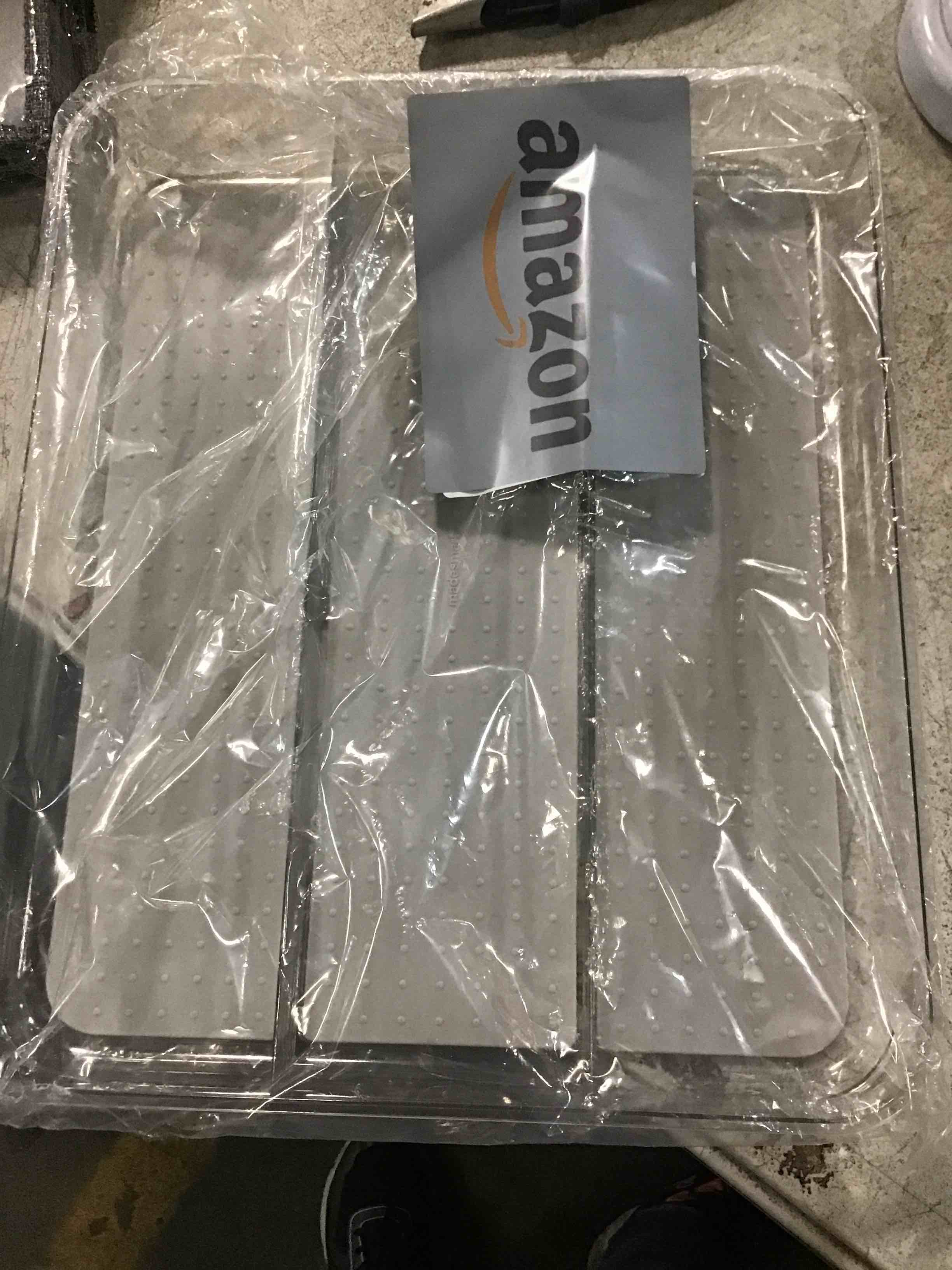 https://s3.amazonaws.com/lotting-images-prod/bidfta/PNK0251324_1727495040370.jpeg