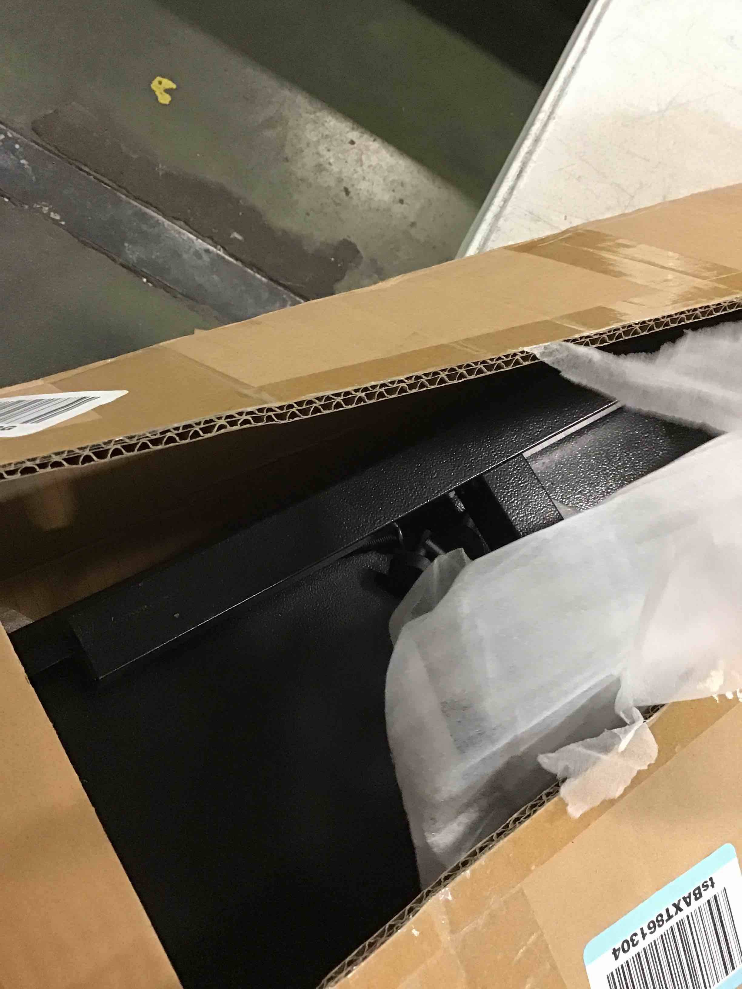 https://s3.amazonaws.com/lotting-images-prod/bidfta/PNK0251453_1727476282824.jpeg