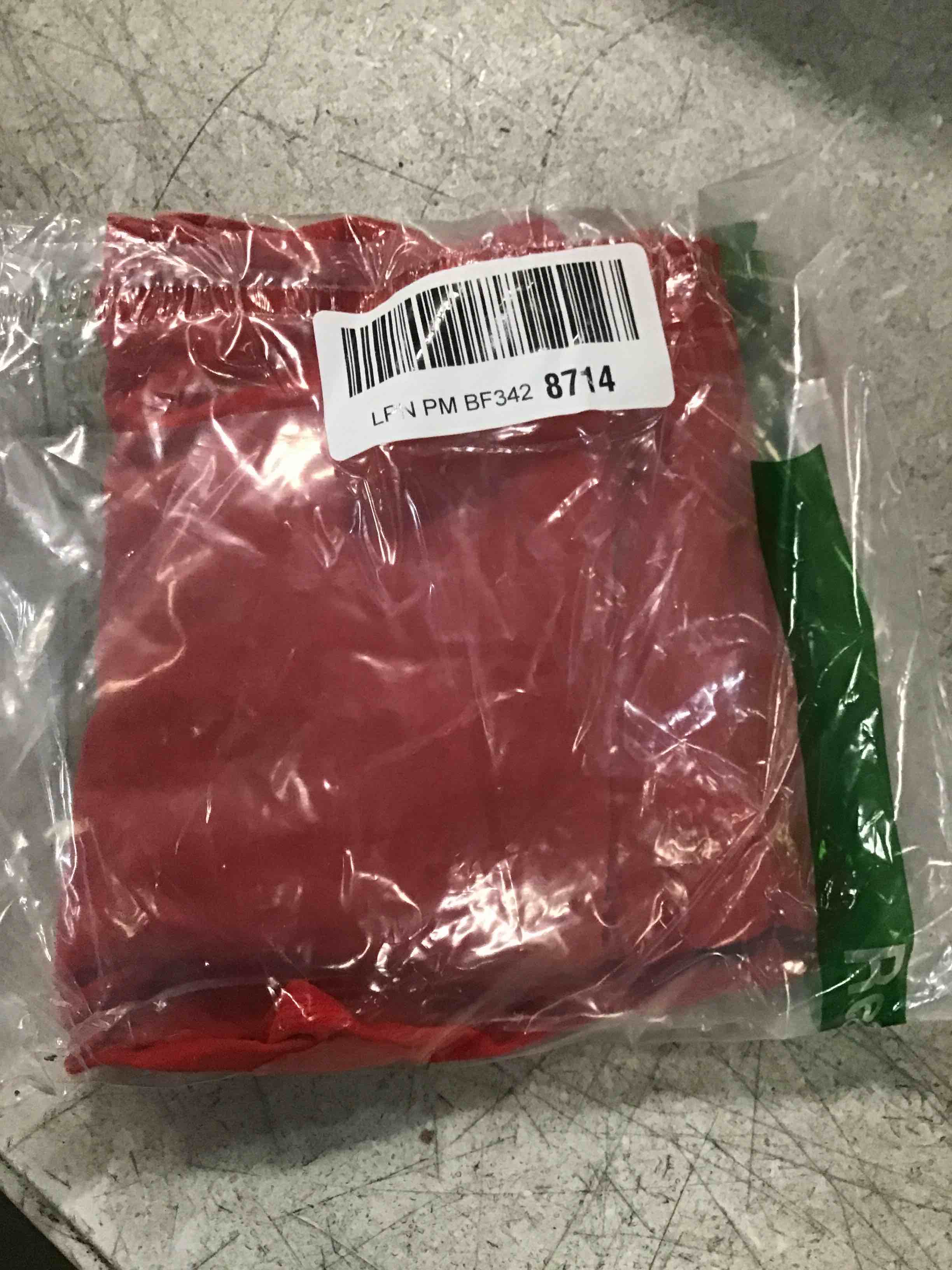 https://s3.amazonaws.com/lotting-images-prod/bidfta/PNK0251591_1727403047460.jpeg