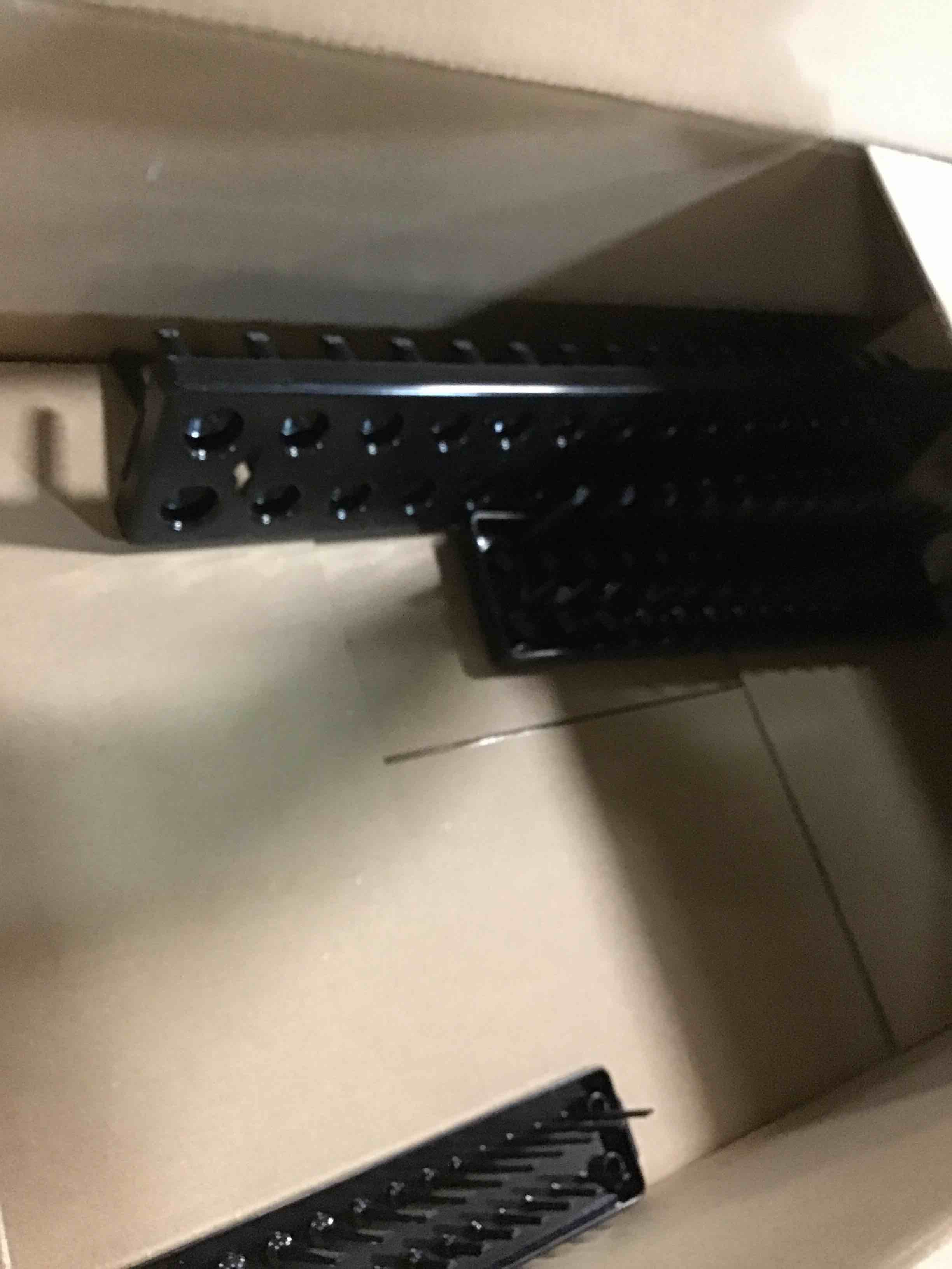 https://s3.amazonaws.com/lotting-images-prod/bidfta/PNK0251904_1727311295404.jpeg
