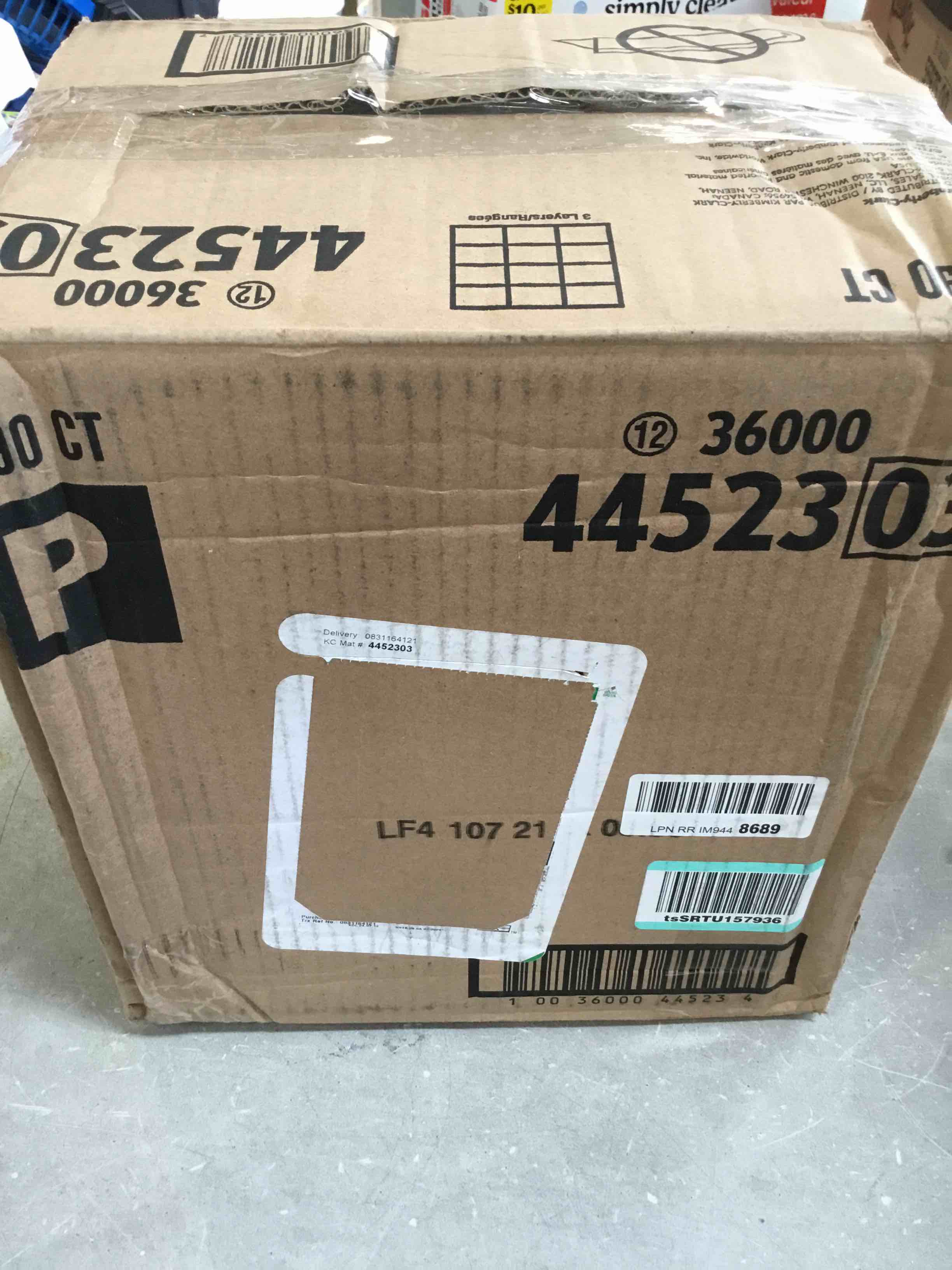 https://s3.amazonaws.com/lotting-images-prod/bidfta/PNK0252592_1726597913729.jpeg