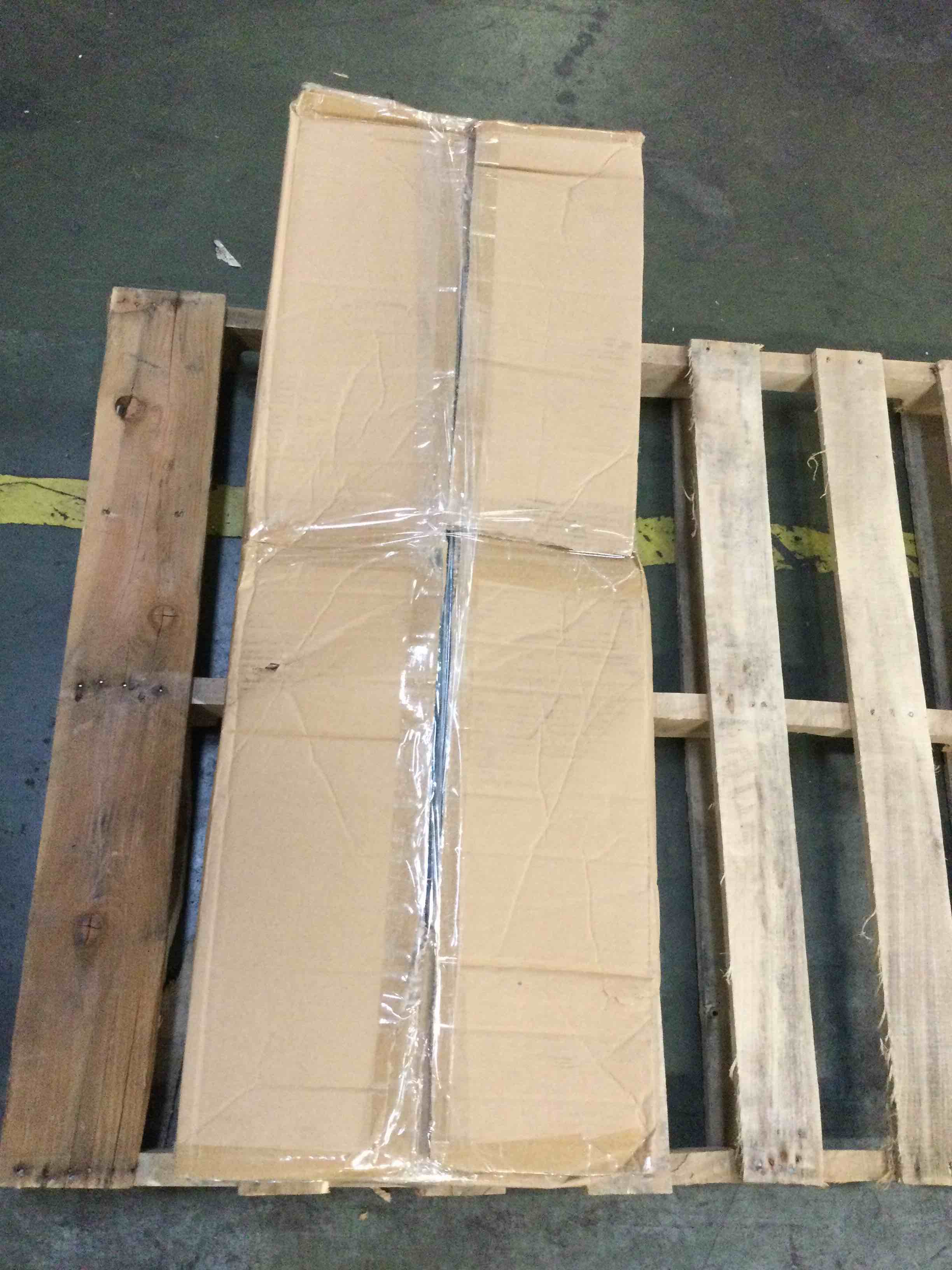 https://s3.amazonaws.com/lotting-images-prod/bidfta/PNK0253854_1727701813145.jpeg