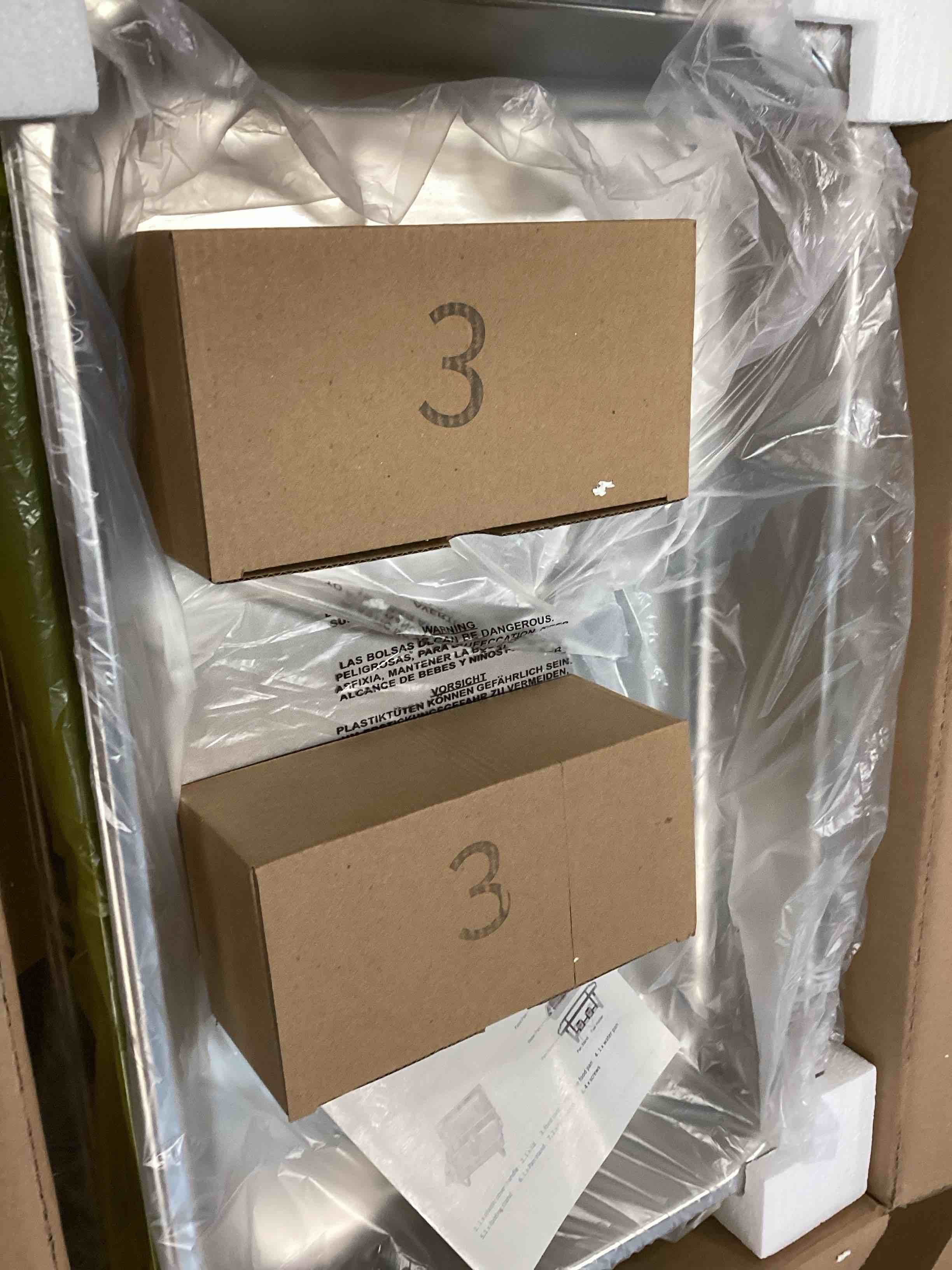 https://s3.amazonaws.com/lotting-images-prod/bidfta/PNK0258909_1734154069818.jpeg