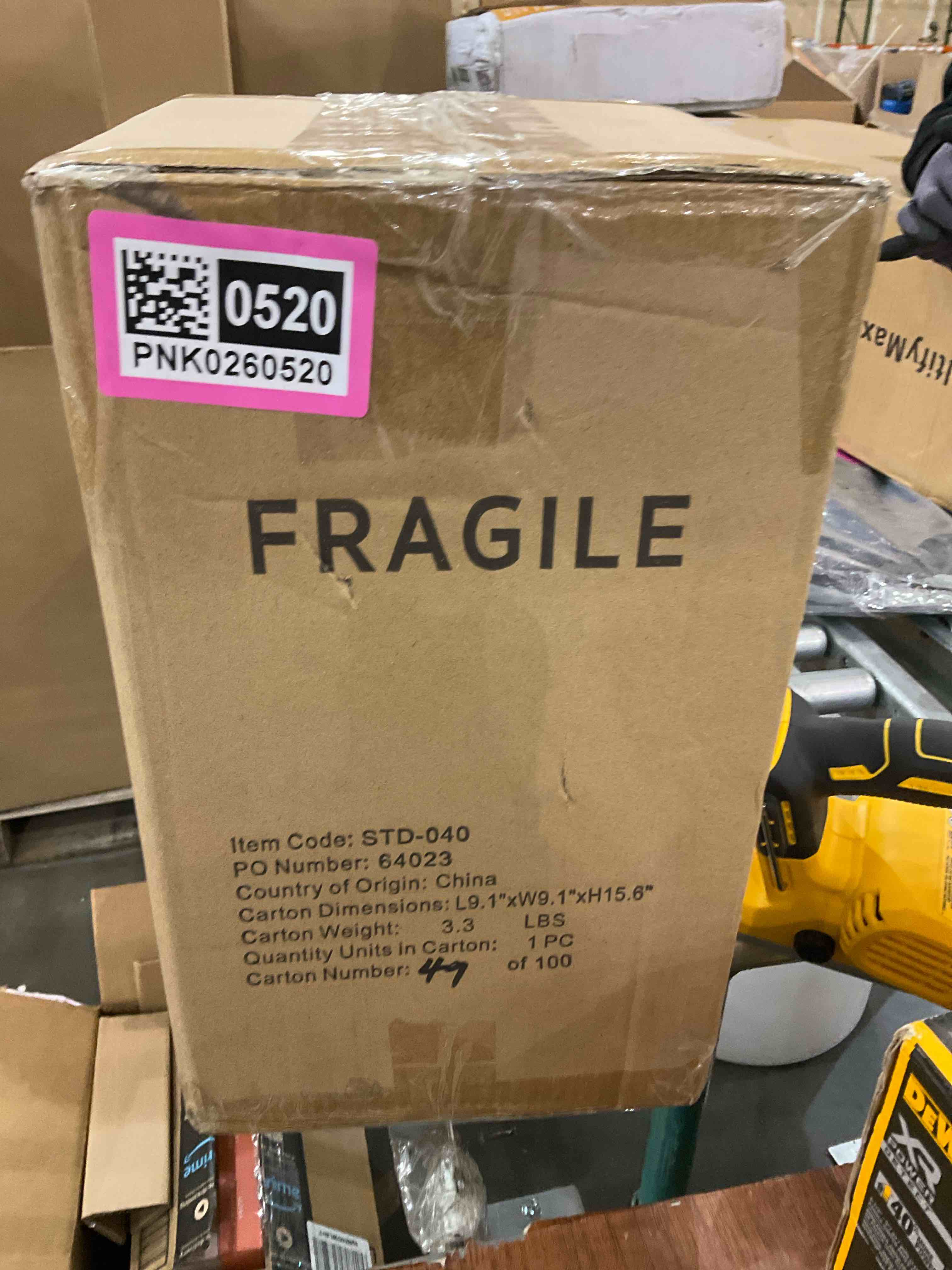 https://s3.amazonaws.com/lotting-images-prod/bidfta/PNK0260520_1732904313577.jpeg