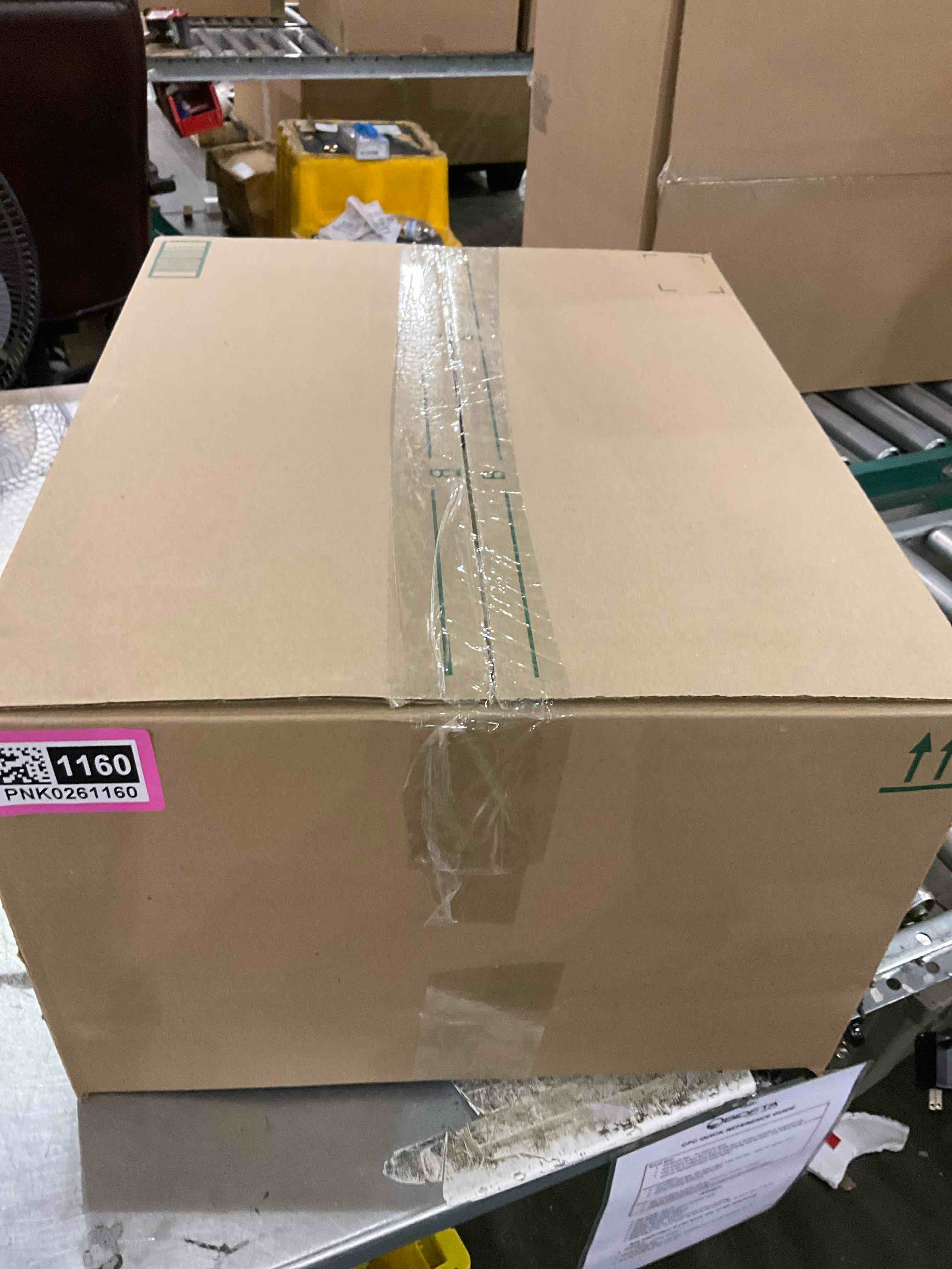 https://s3.amazonaws.com/lotting-images-prod/bidfta/PNK0261160_1732563209850.jpeg