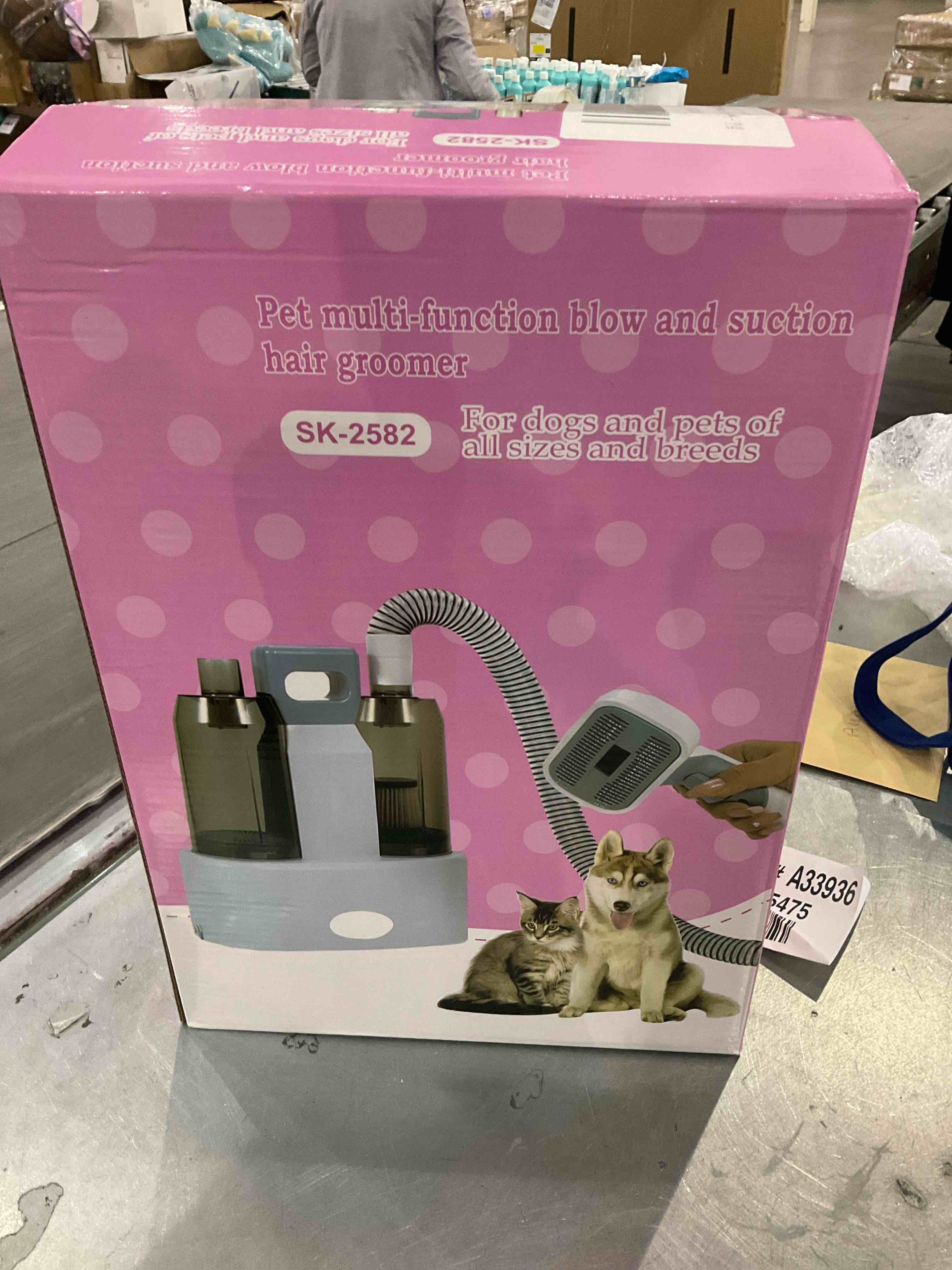 Sowone Pet- multi-function blow and suction hair groomer