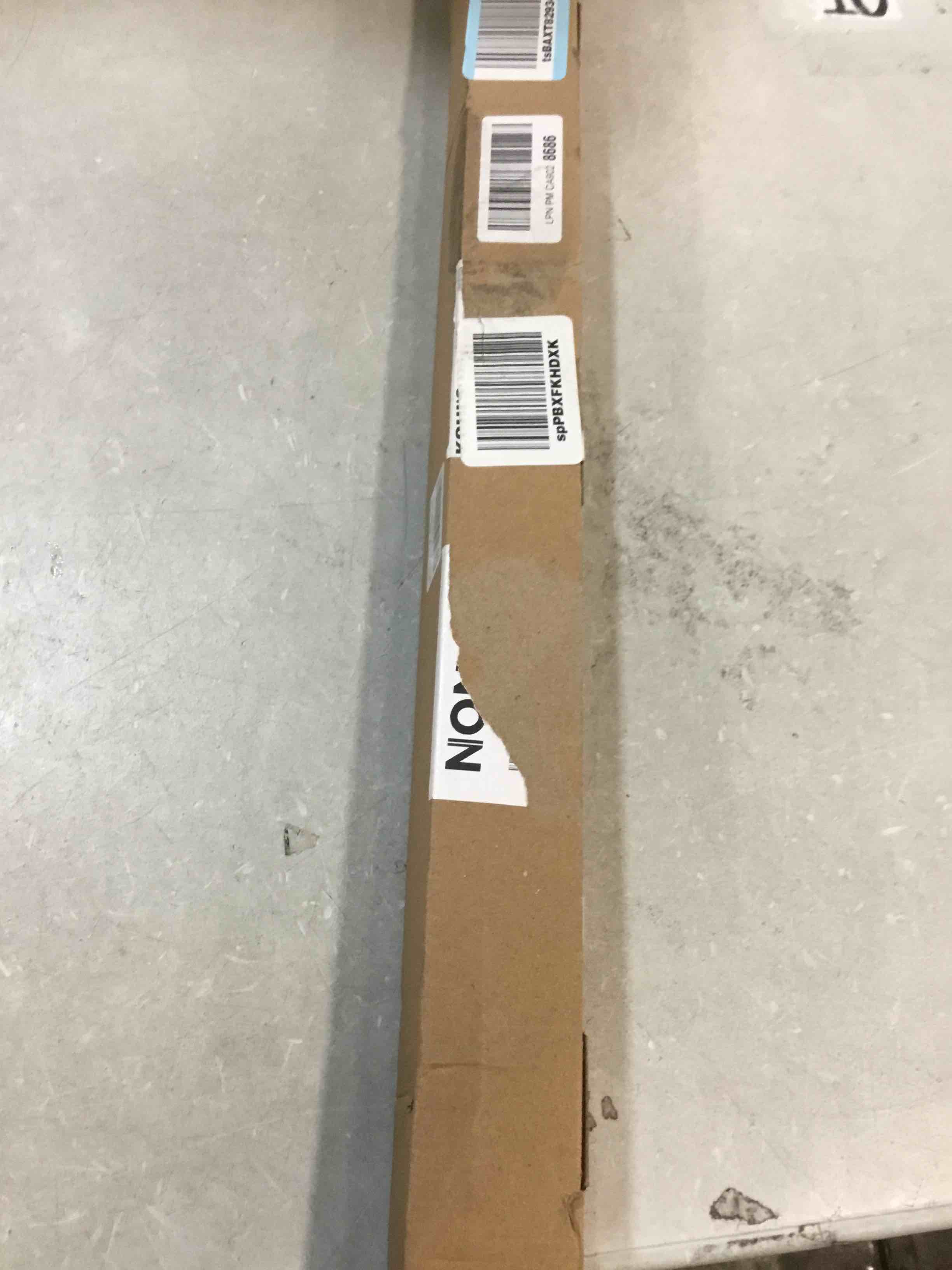 https://s3.amazonaws.com/lotting-images-prod/bidfta/PNK0262387_1727327243050.jpeg
