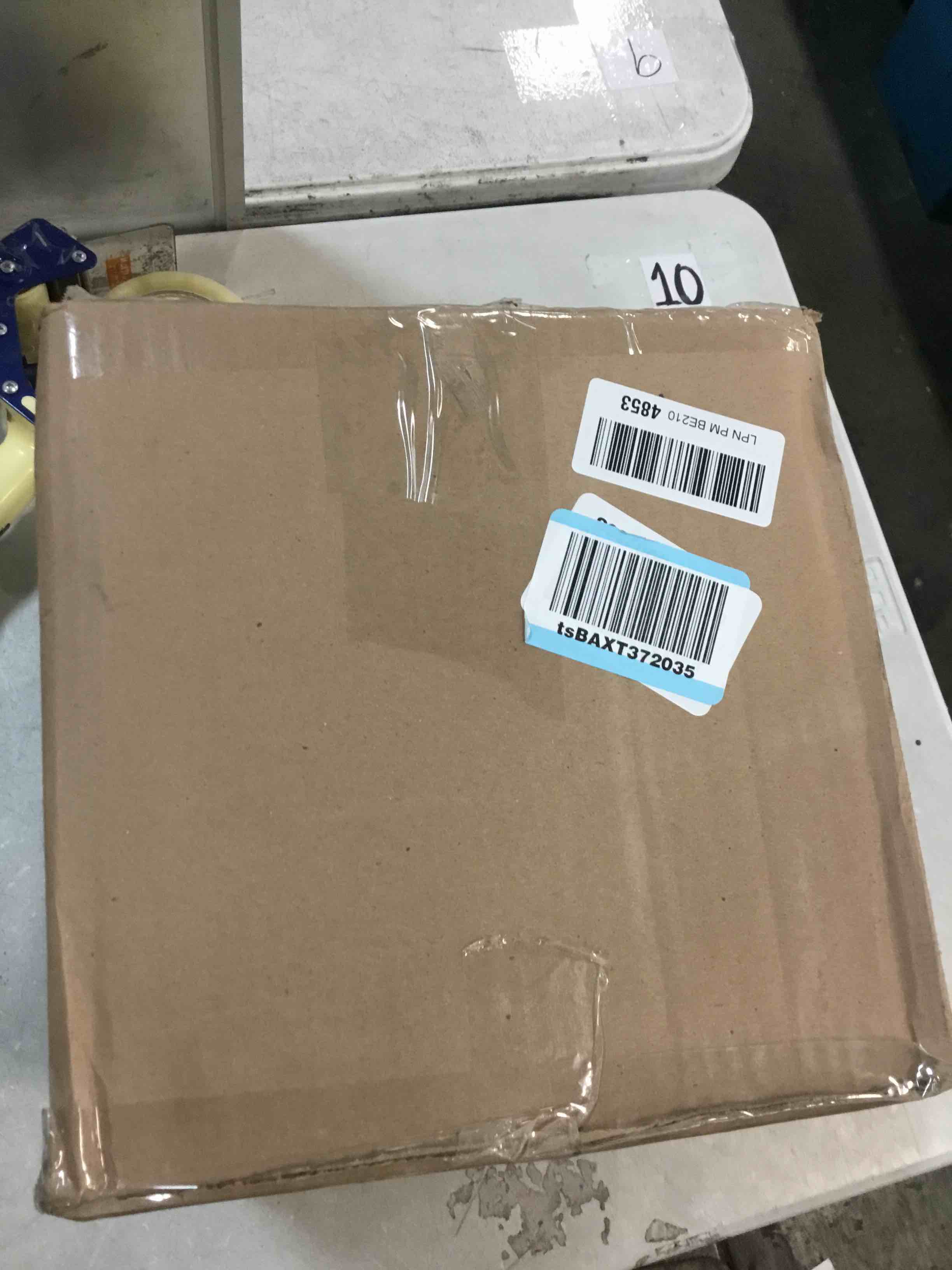 https://s3.amazonaws.com/lotting-images-prod/bidfta/PNK0263828_1726523039748.jpeg