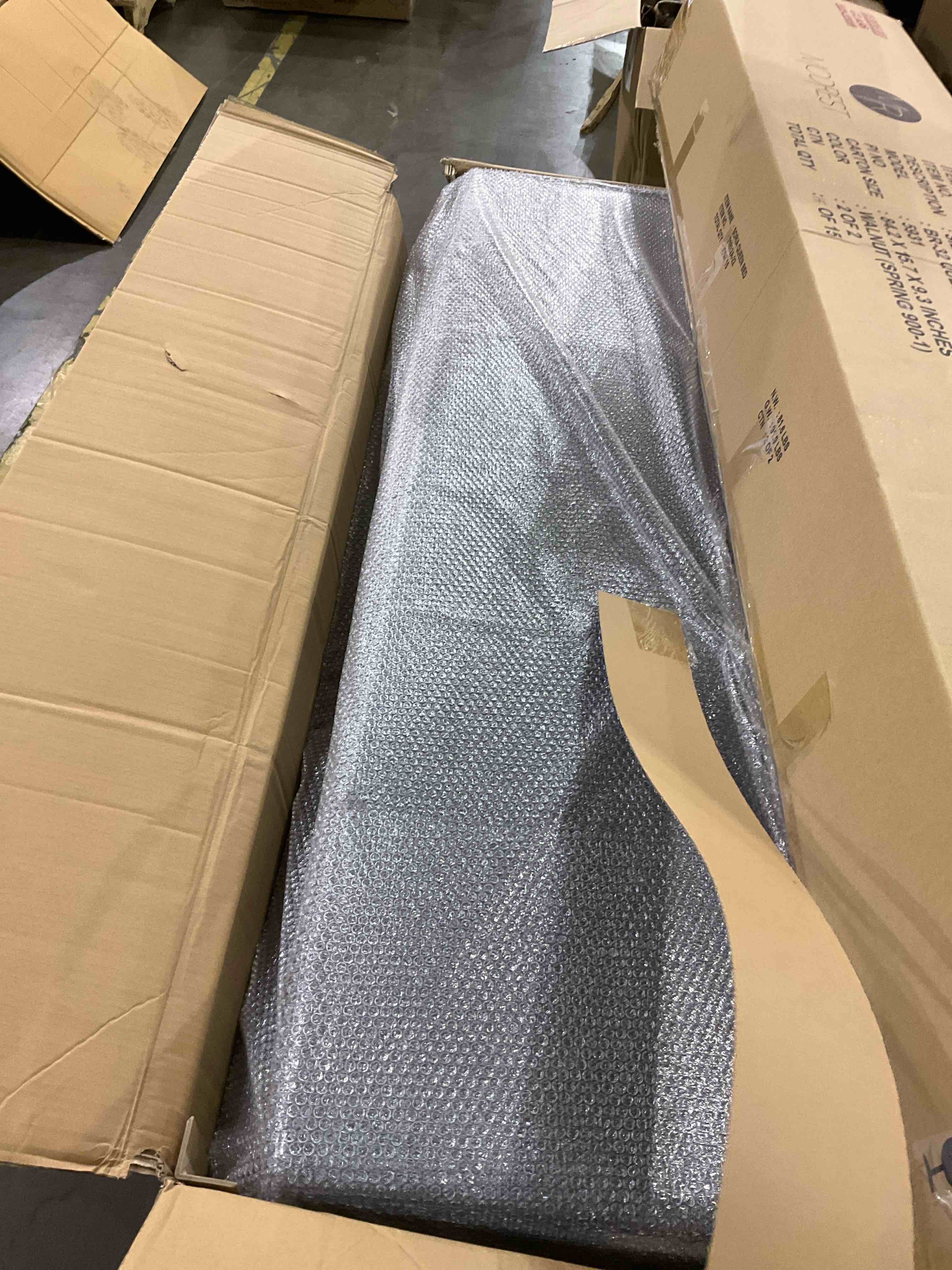 https://s3.amazonaws.com/lotting-images-prod/bidfta/PNK0264002_1736253505206.jpeg